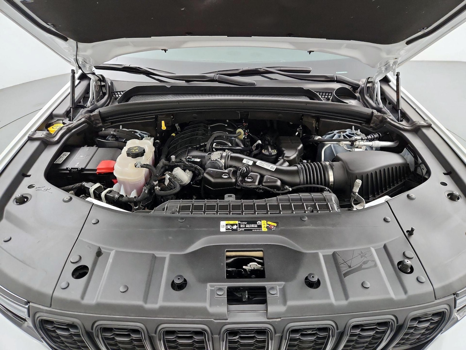 2024 Jeep Grand Cherokee Altitude - Photo 23