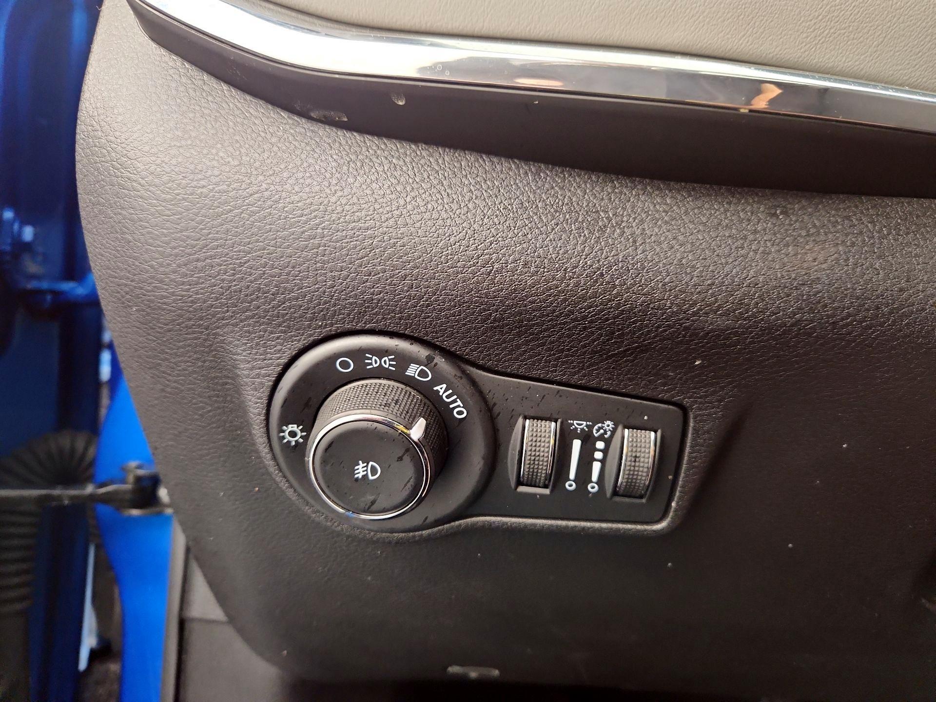 Thumbnail: 2022 Jeep Compass - 13