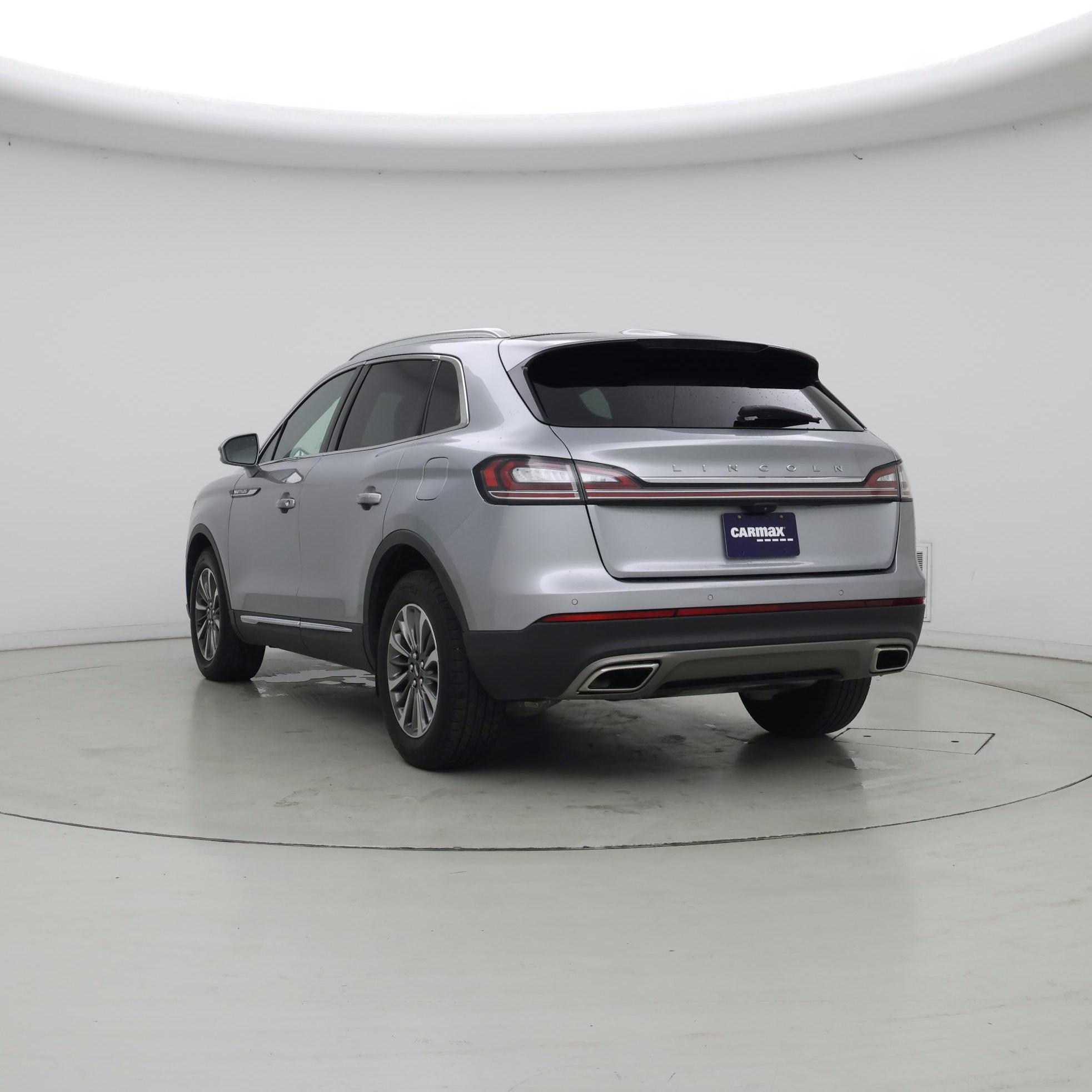 Thumbnail: 2022 Lincoln Nautilus - 2