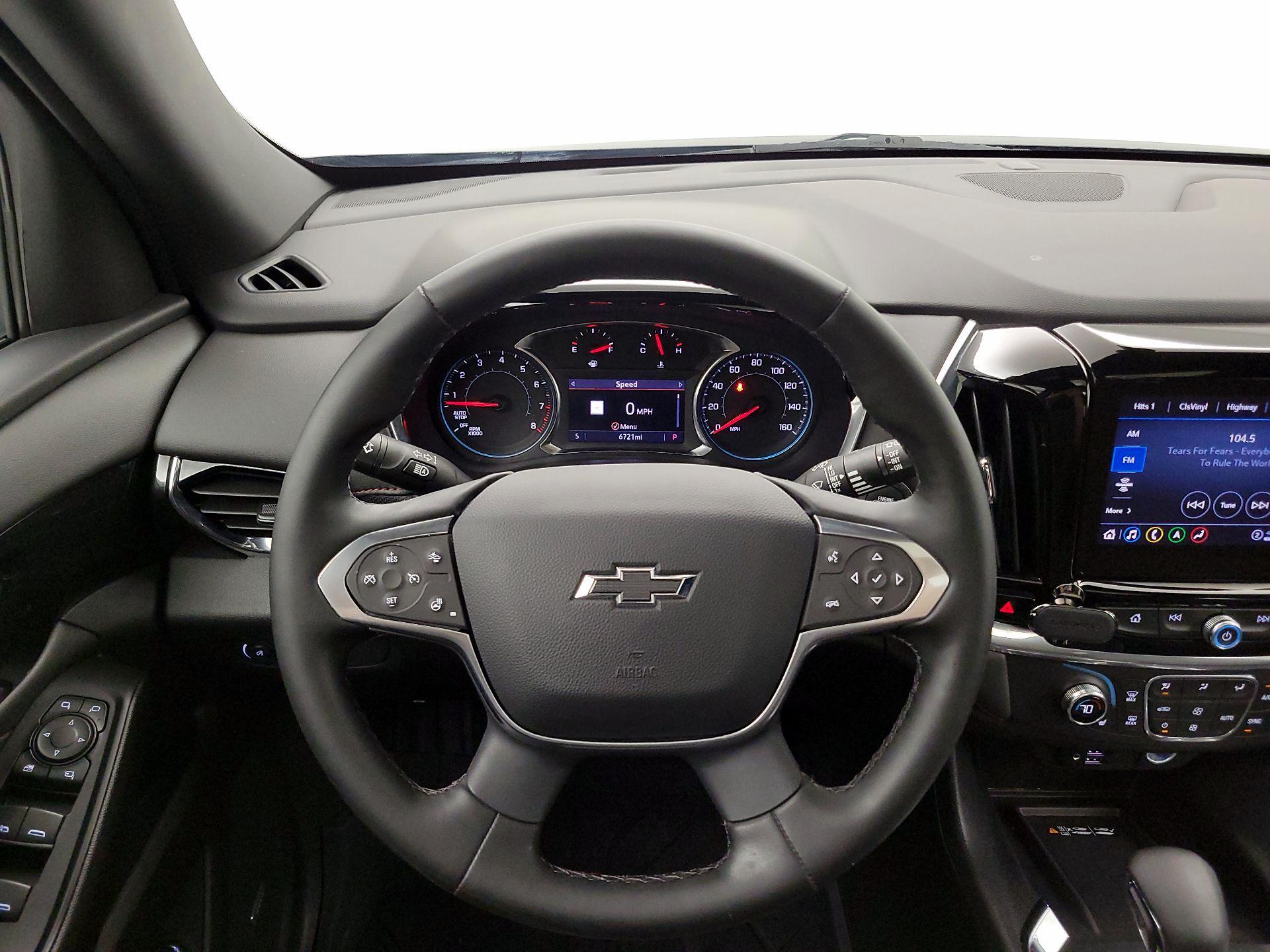 Thumbnail: 2023 Chevrolet Traverse - 10