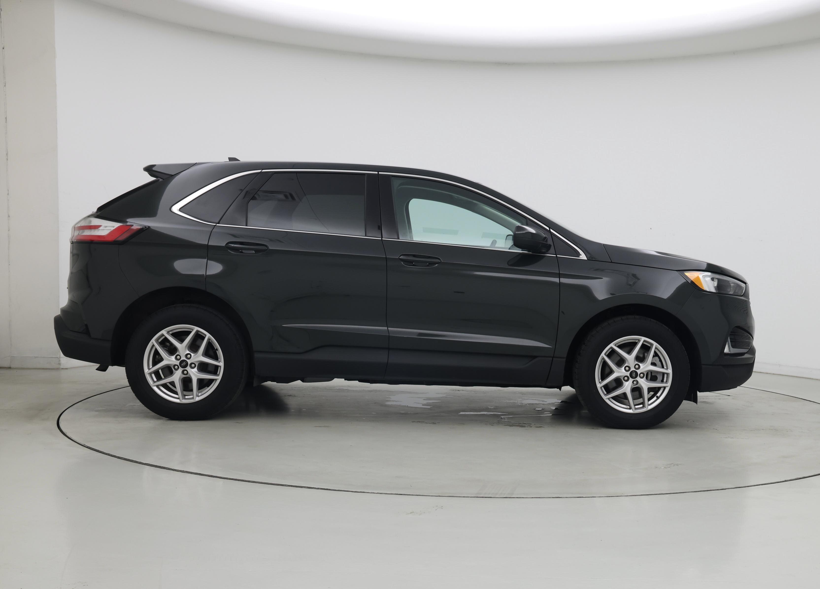 Thumbnail: 2023 Ford Edge - 7