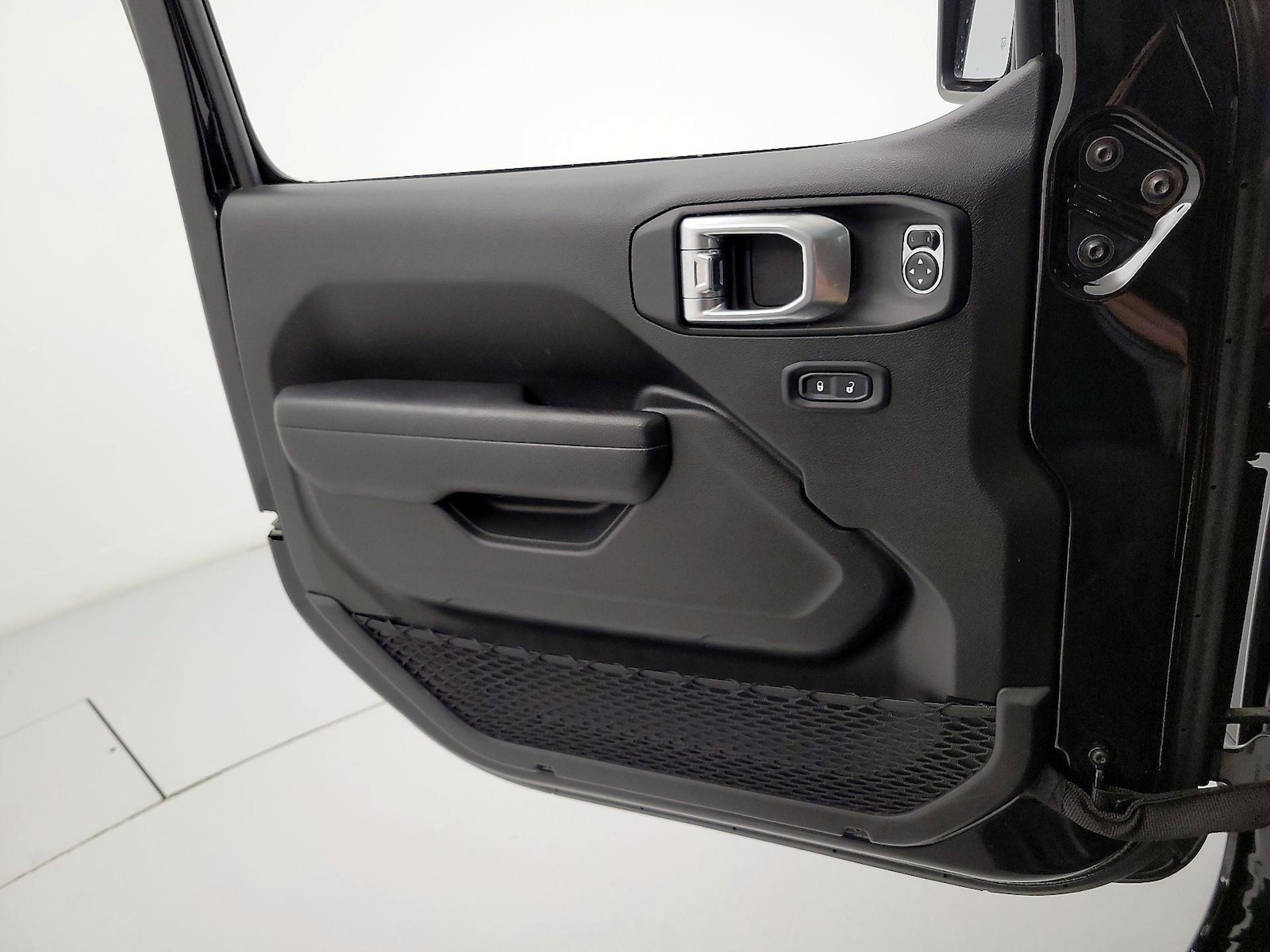 2024 Jeep Wrangler 4-Door Willys - Photo 13