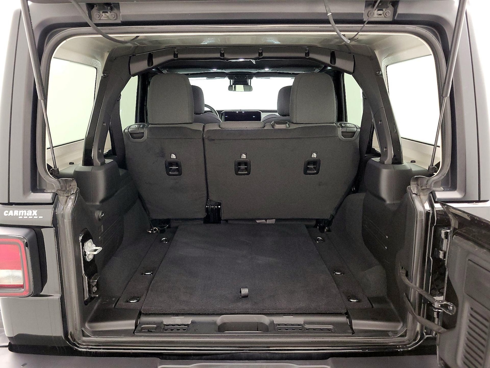 2024 Jeep Wrangler 4-Door Willys - Photo 21