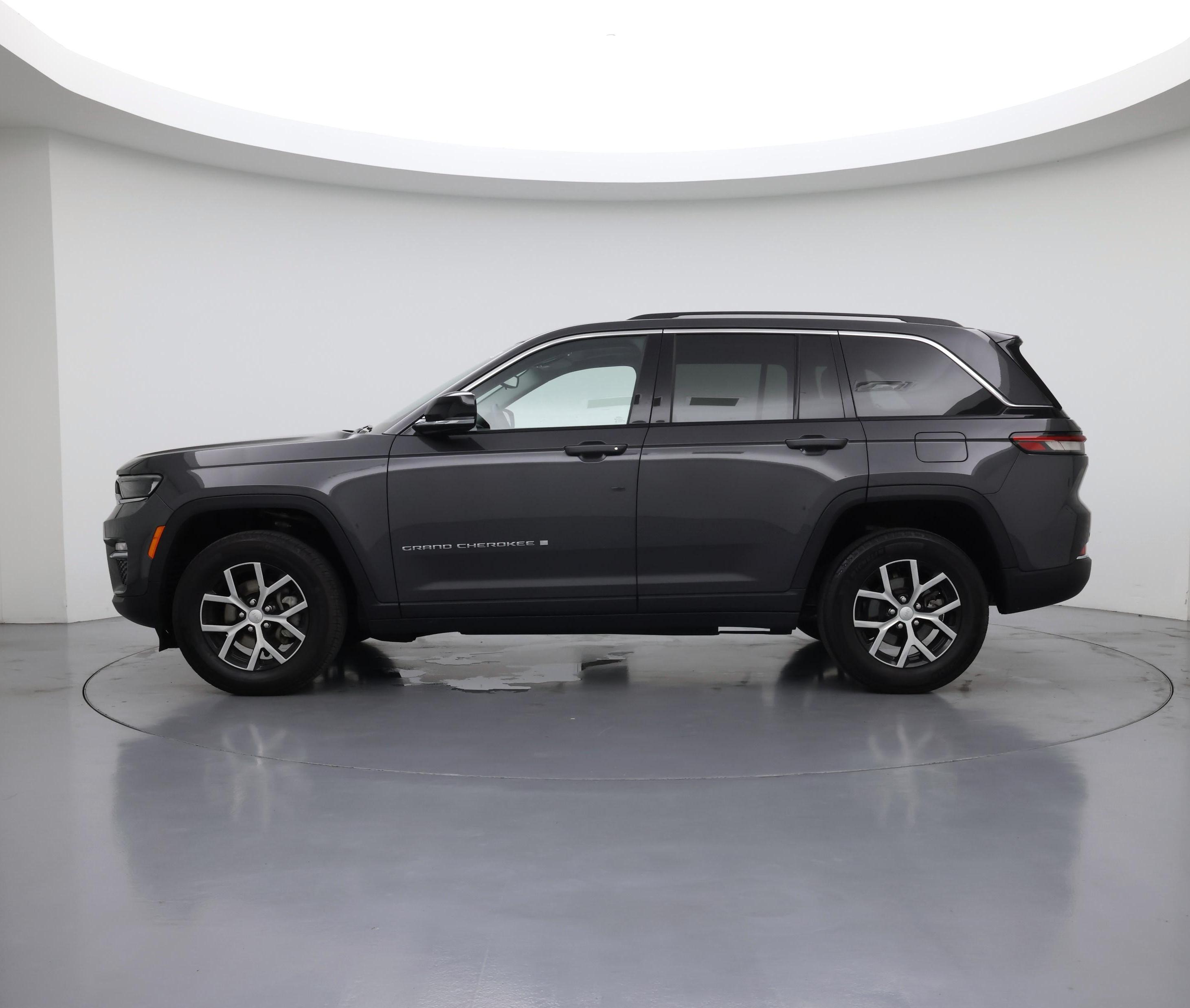 Thumbnail: 2023 Jeep Grand Cherokee - 3
