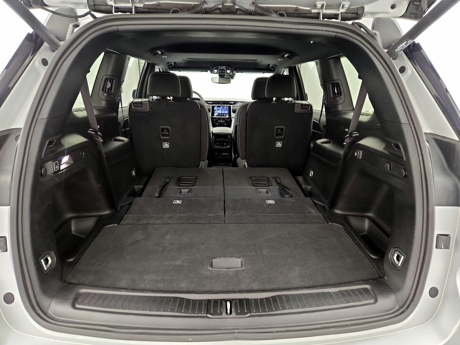 2024 Jeep Grand Cherokee L Laredo - Photo 24