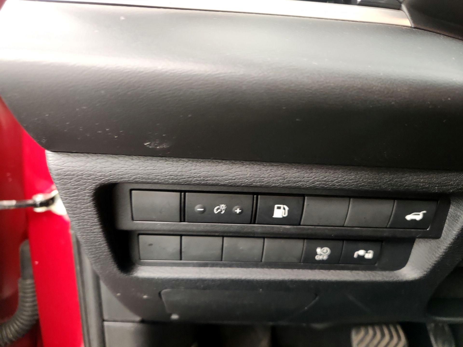 Thumbnail: 2024 Mitsubishi Outlander - 13