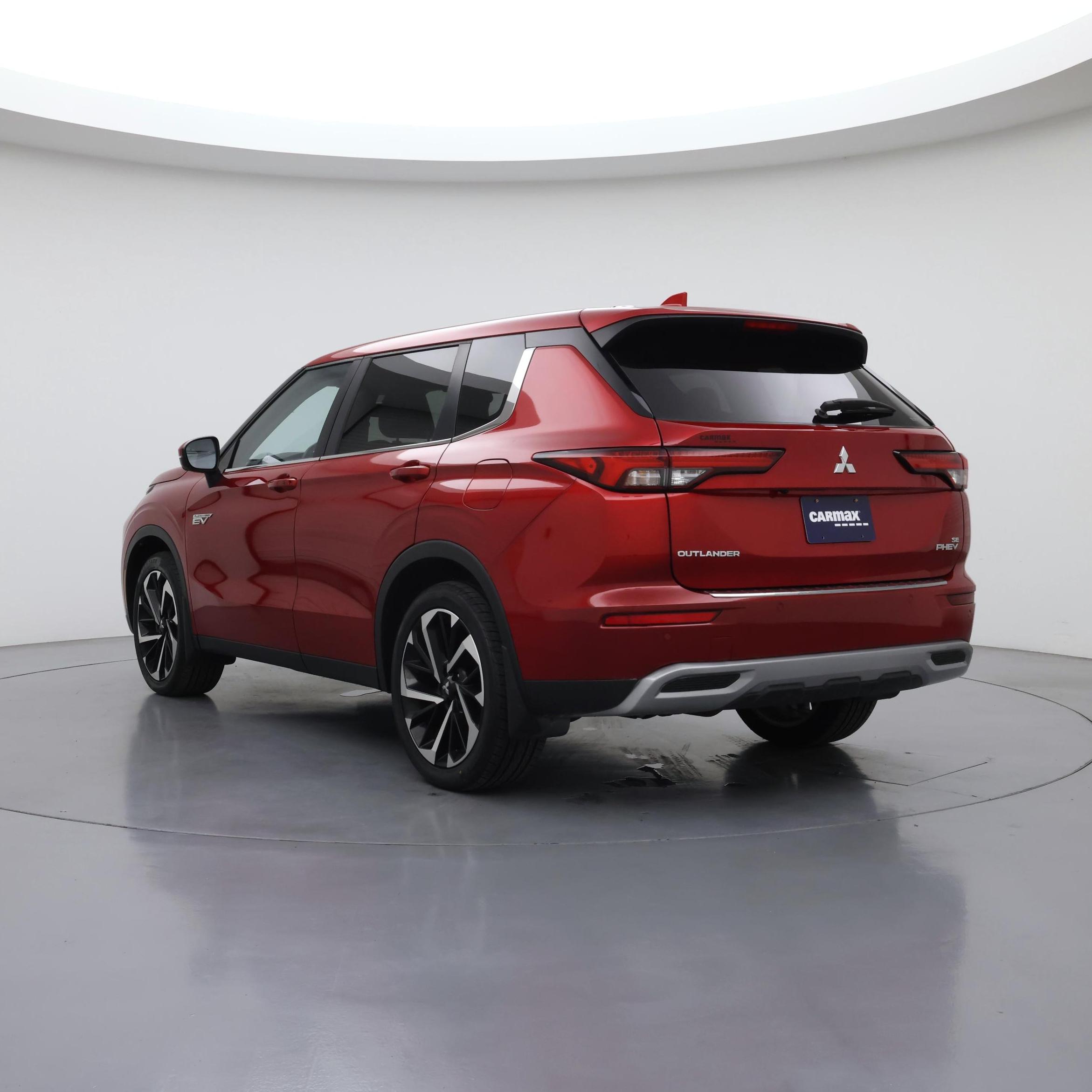 Thumbnail: 2024 Mitsubishi Outlander - 2