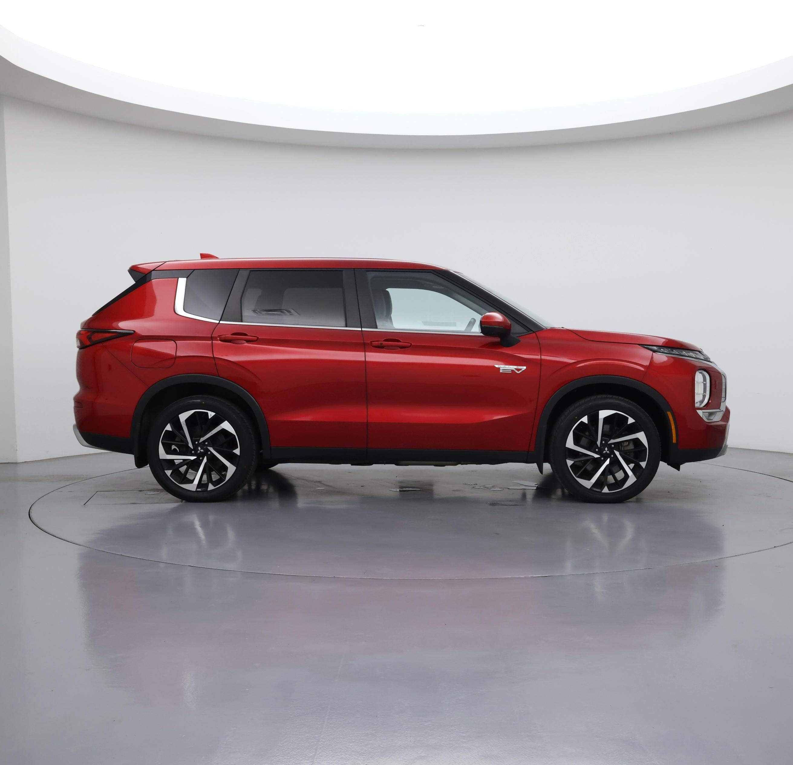Thumbnail: 2024 Mitsubishi Outlander - 7