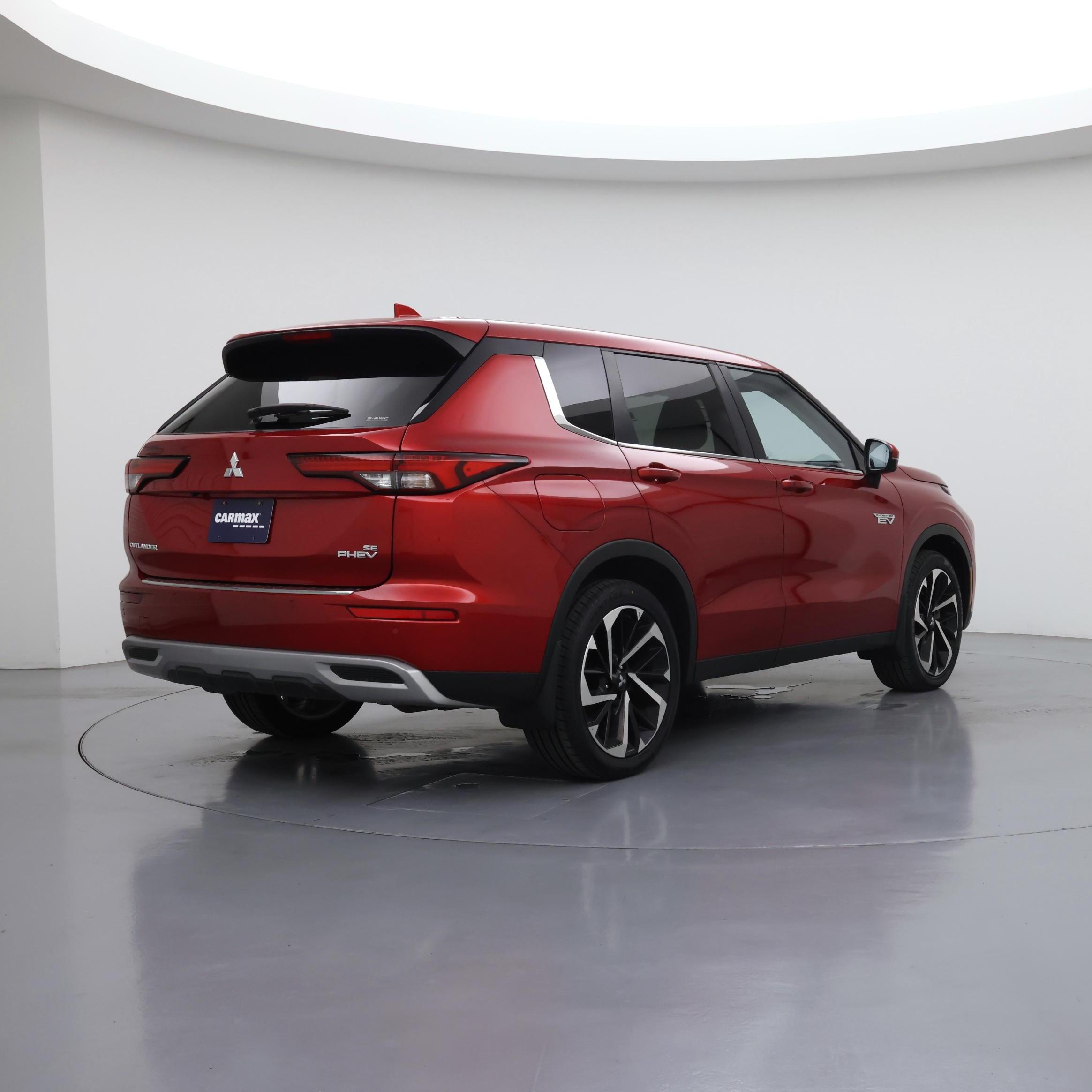 Thumbnail: 2024 Mitsubishi Outlander - 8