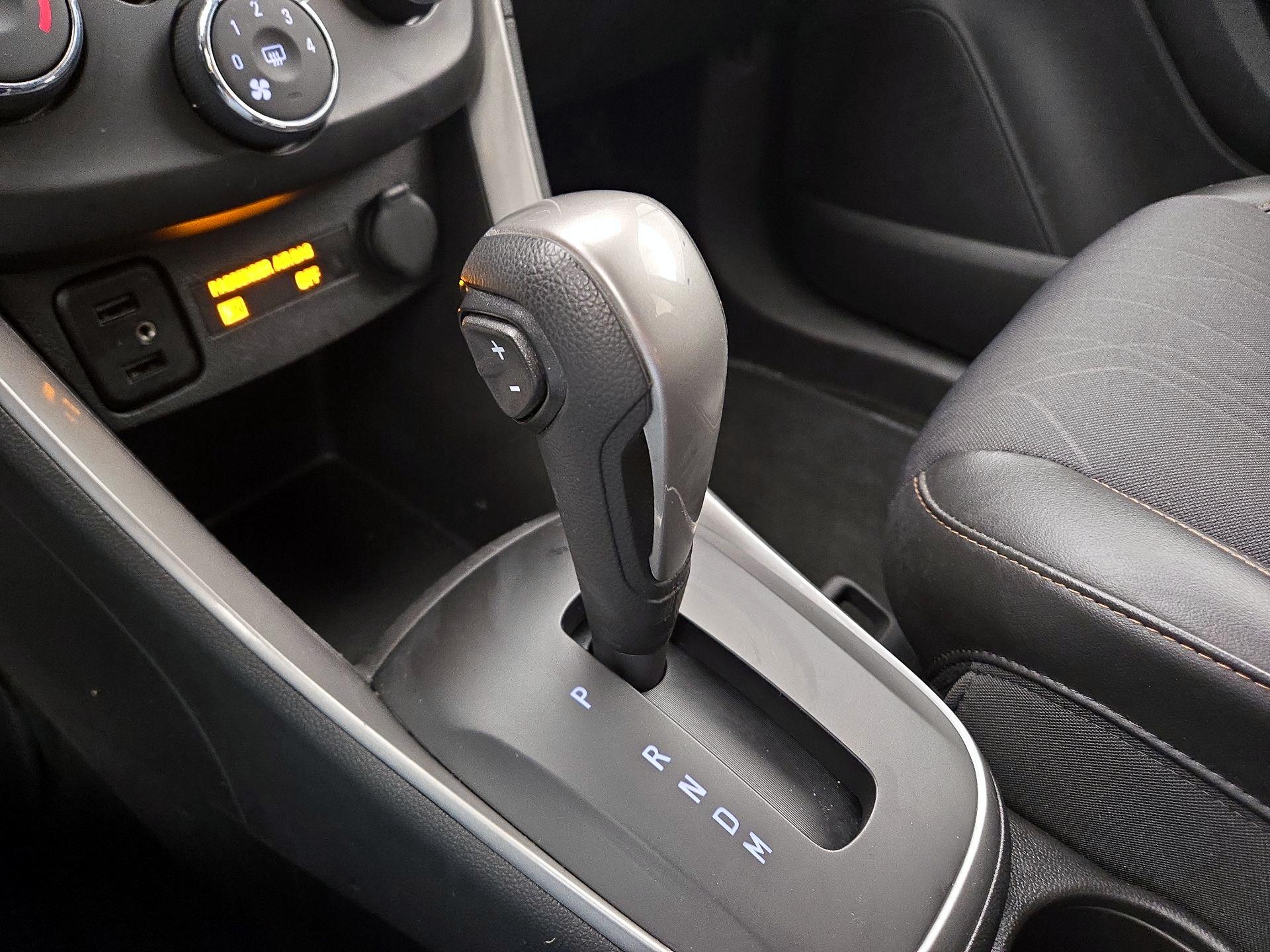 Thumbnail: 2021 Chevrolet Trax - 17