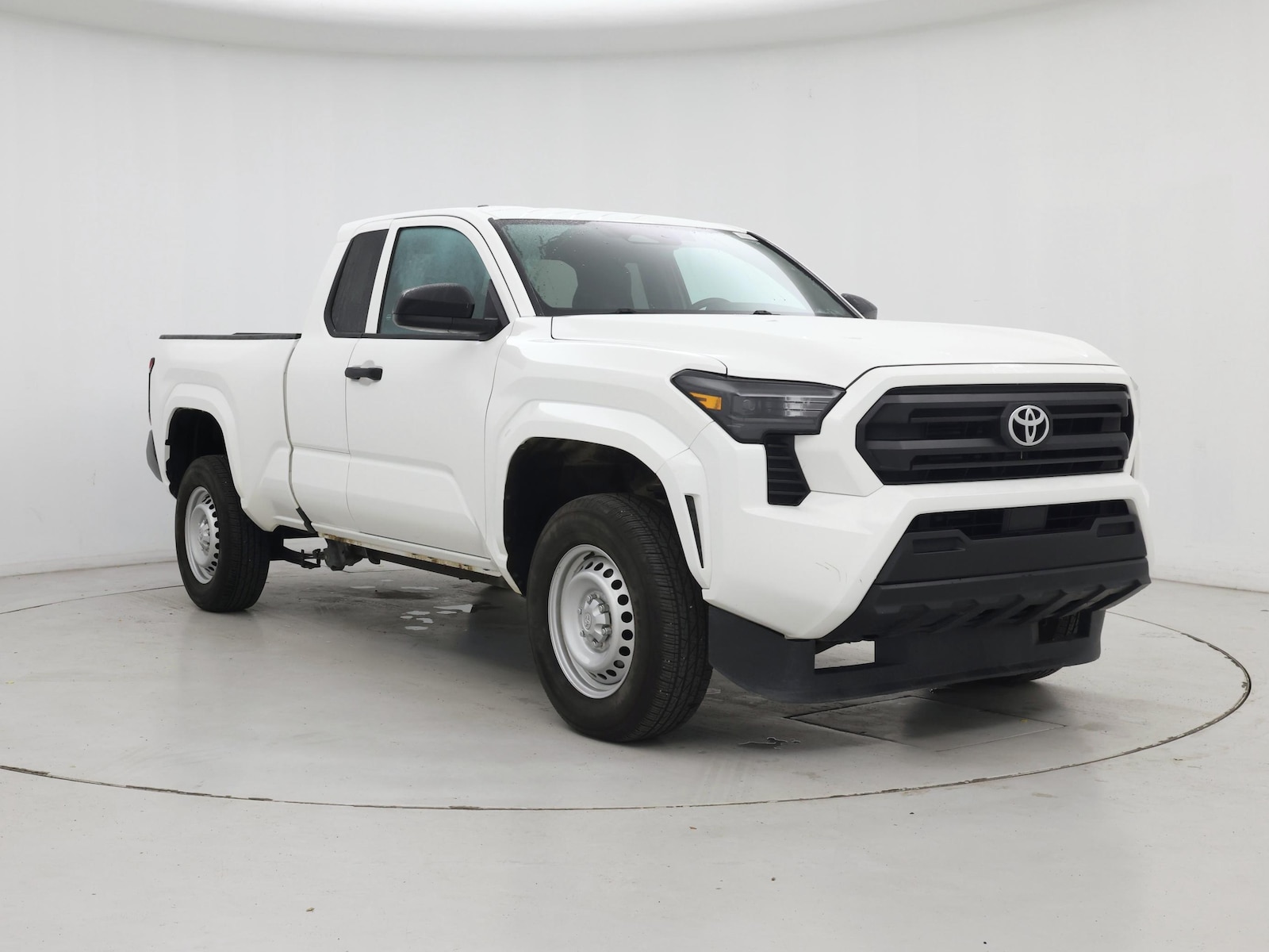 2024 Toyota Tacoma SR, photo 2
