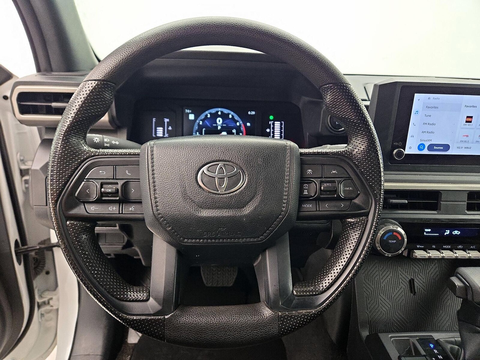 2024 Toyota Tacoma SR, photo 11