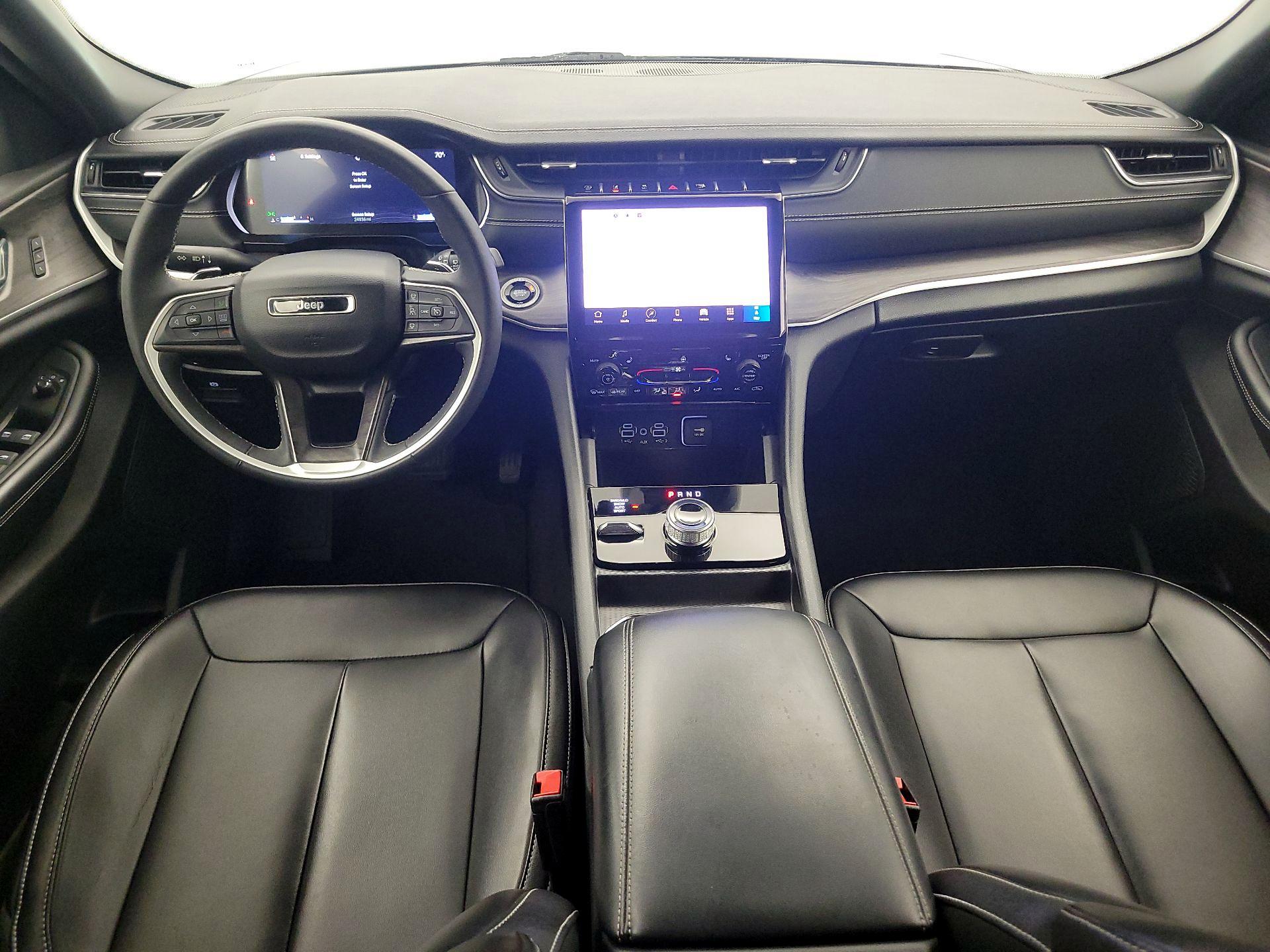 Thumbnail: 2024 Jeep Grand Cherokee - 9