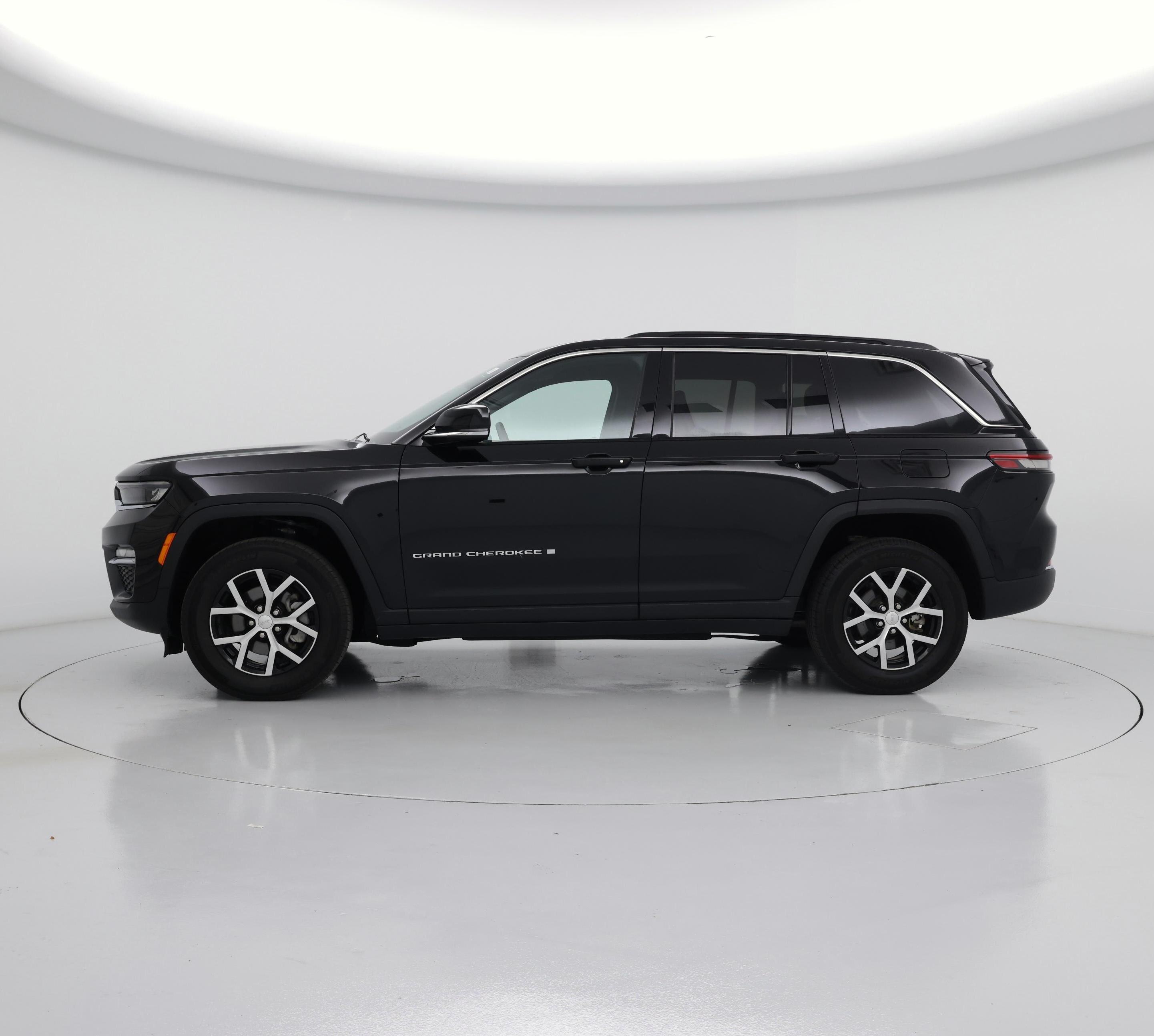 Thumbnail: 2024 Jeep Grand Cherokee - 3