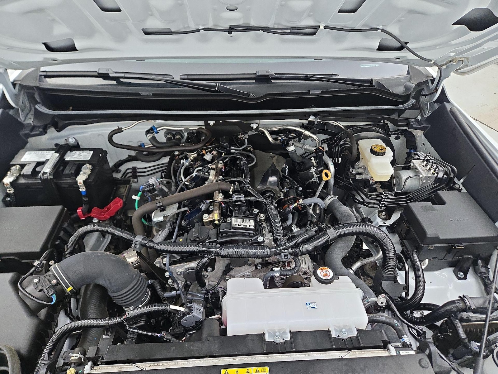 2025 Toyota Tacoma SR - Photo 22