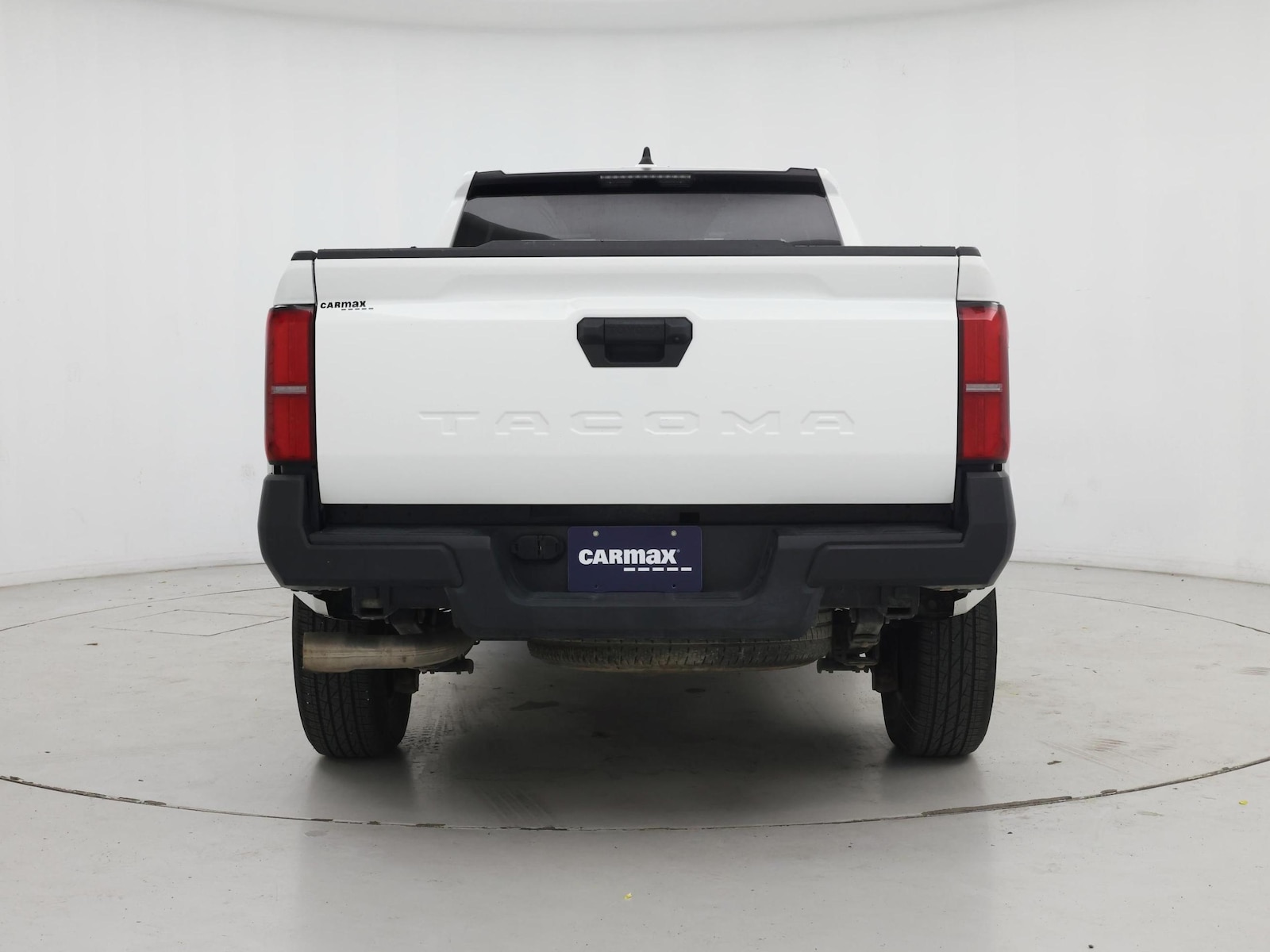 2025 Toyota Tacoma SR - Photo 7