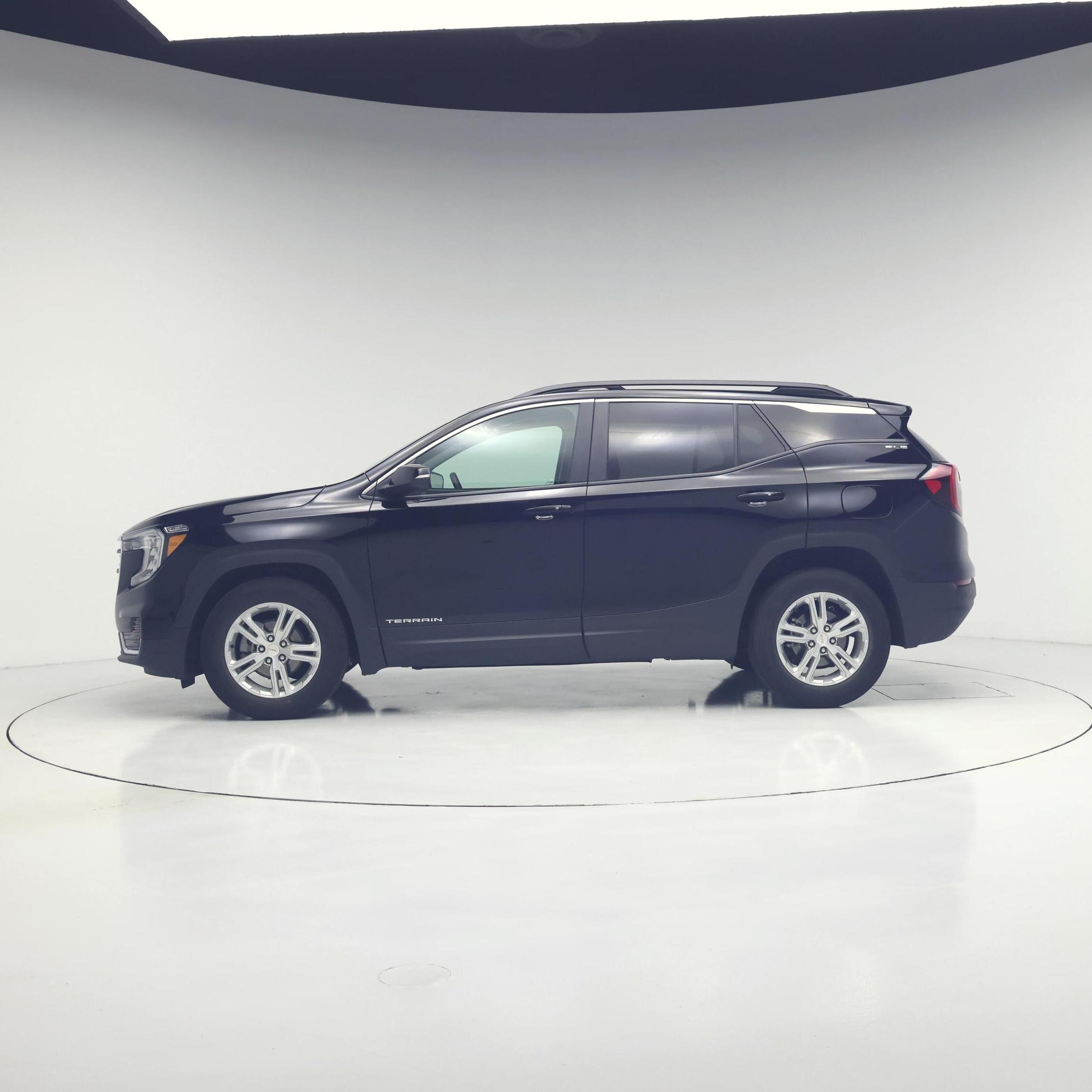 Thumbnail: 2023 GMC Terrain - 3