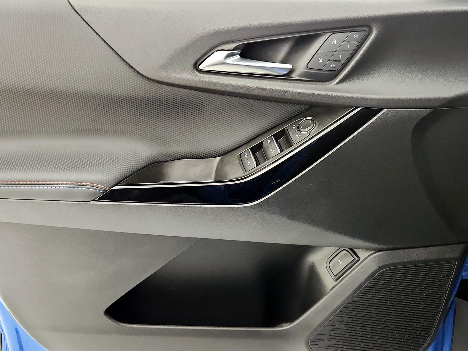 Thumbnail: 2025 Chevrolet Equinox - 12