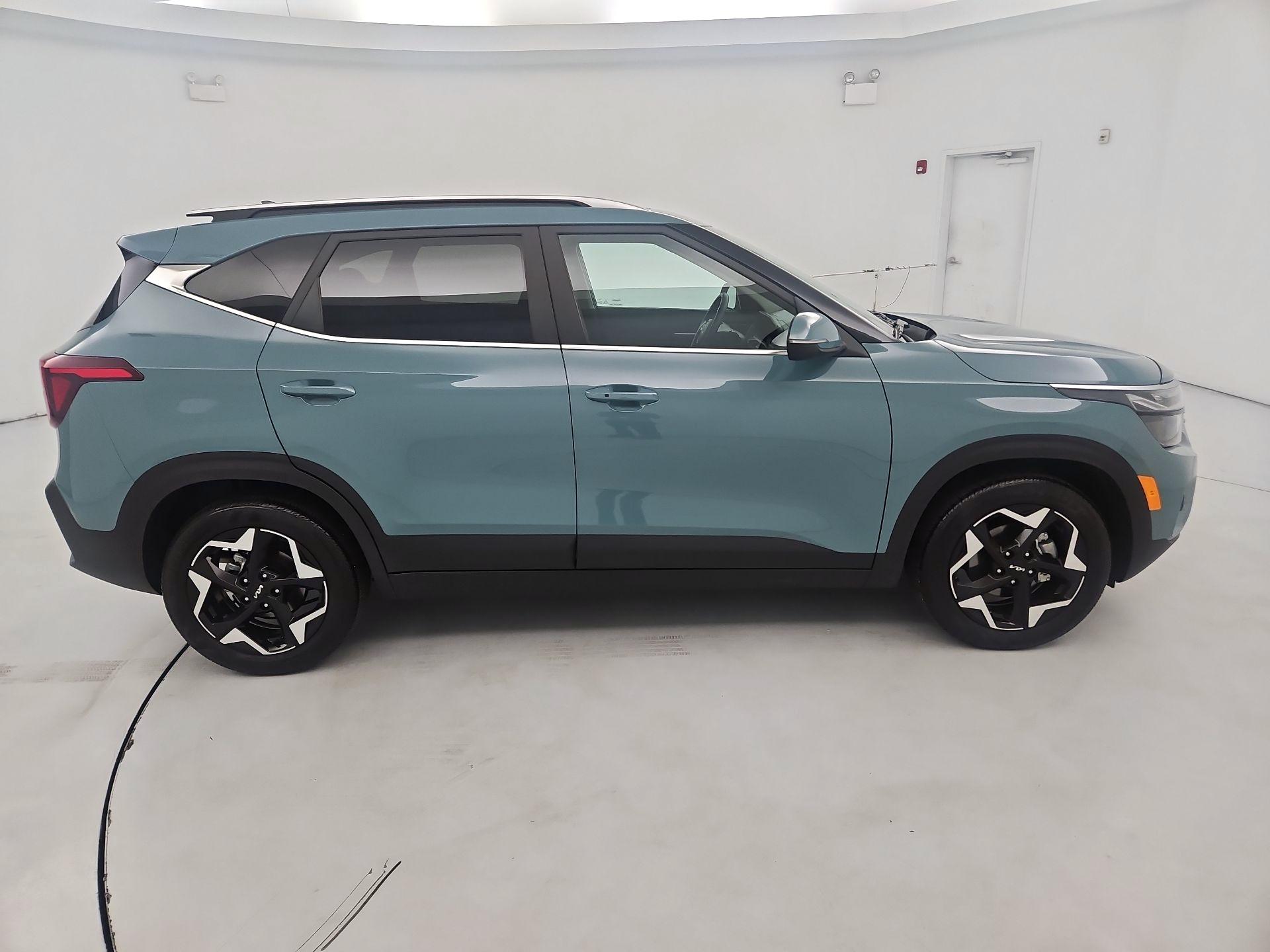 Thumbnail: 2025 Kia Seltos - 4