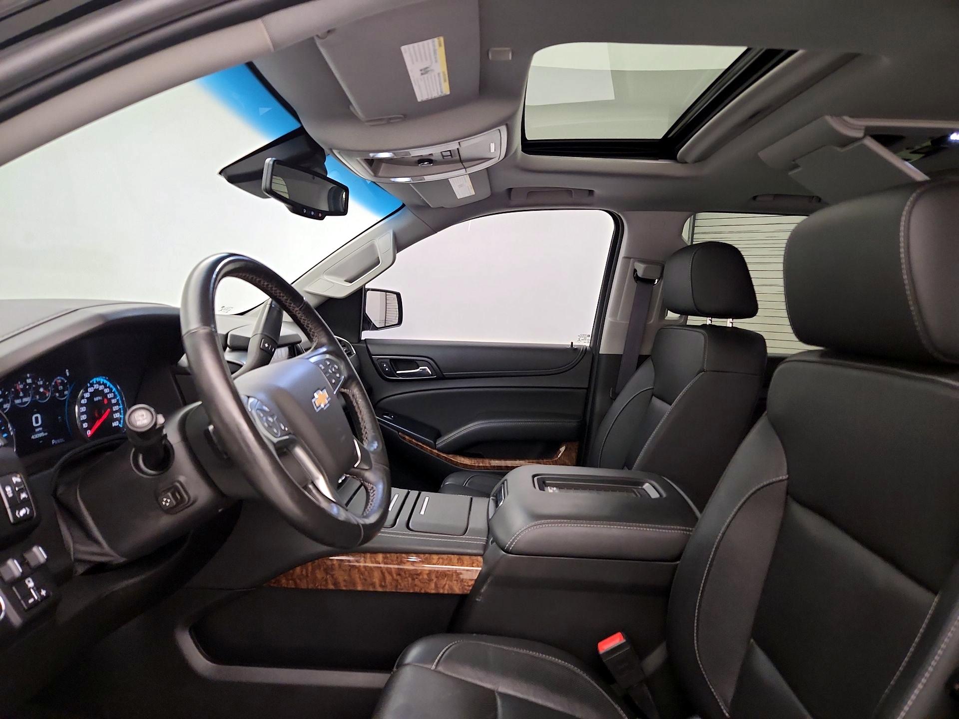 Thumbnail: 2017 Chevrolet Tahoe - 19