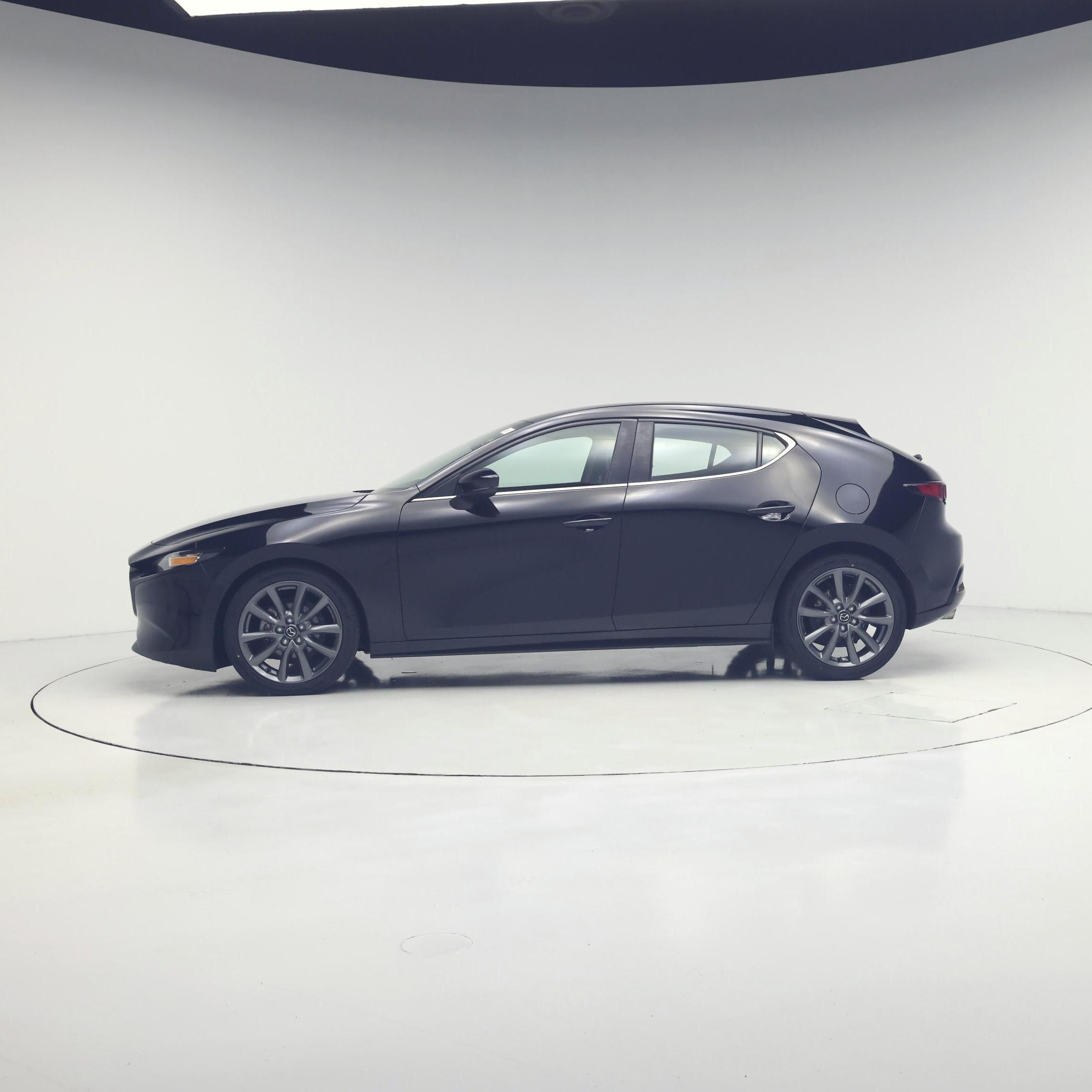 Thumbnail: 2021 Mazda Mazda3 - 3
