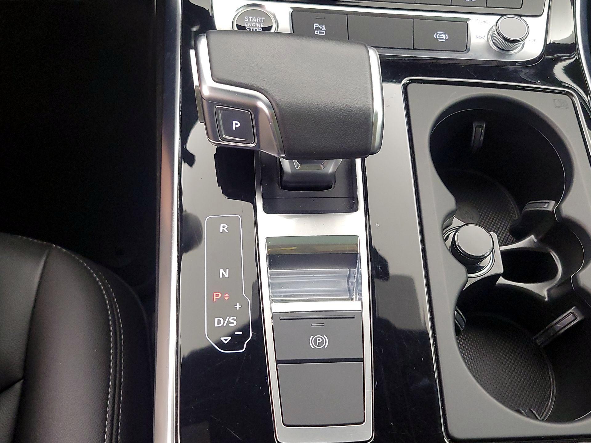 Thumbnail: 2025 Audi Q7 - 18