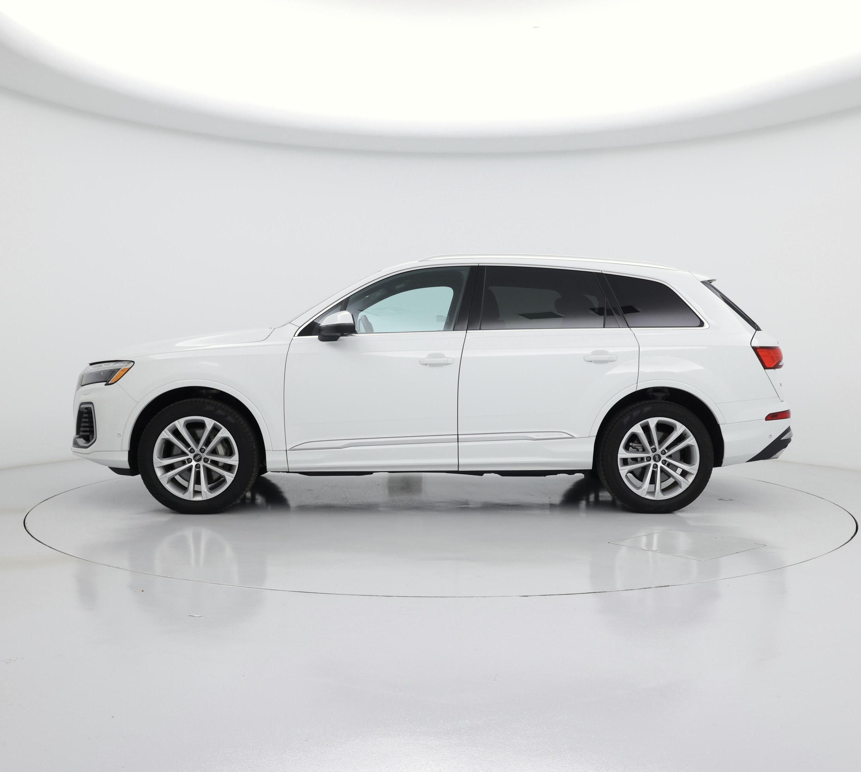 Thumbnail: 2025 Audi Q7 - 3