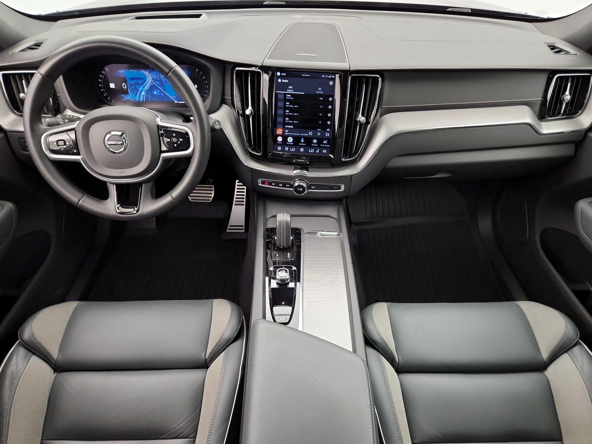 Thumbnail: 2022 Volvo XC60 - 9
