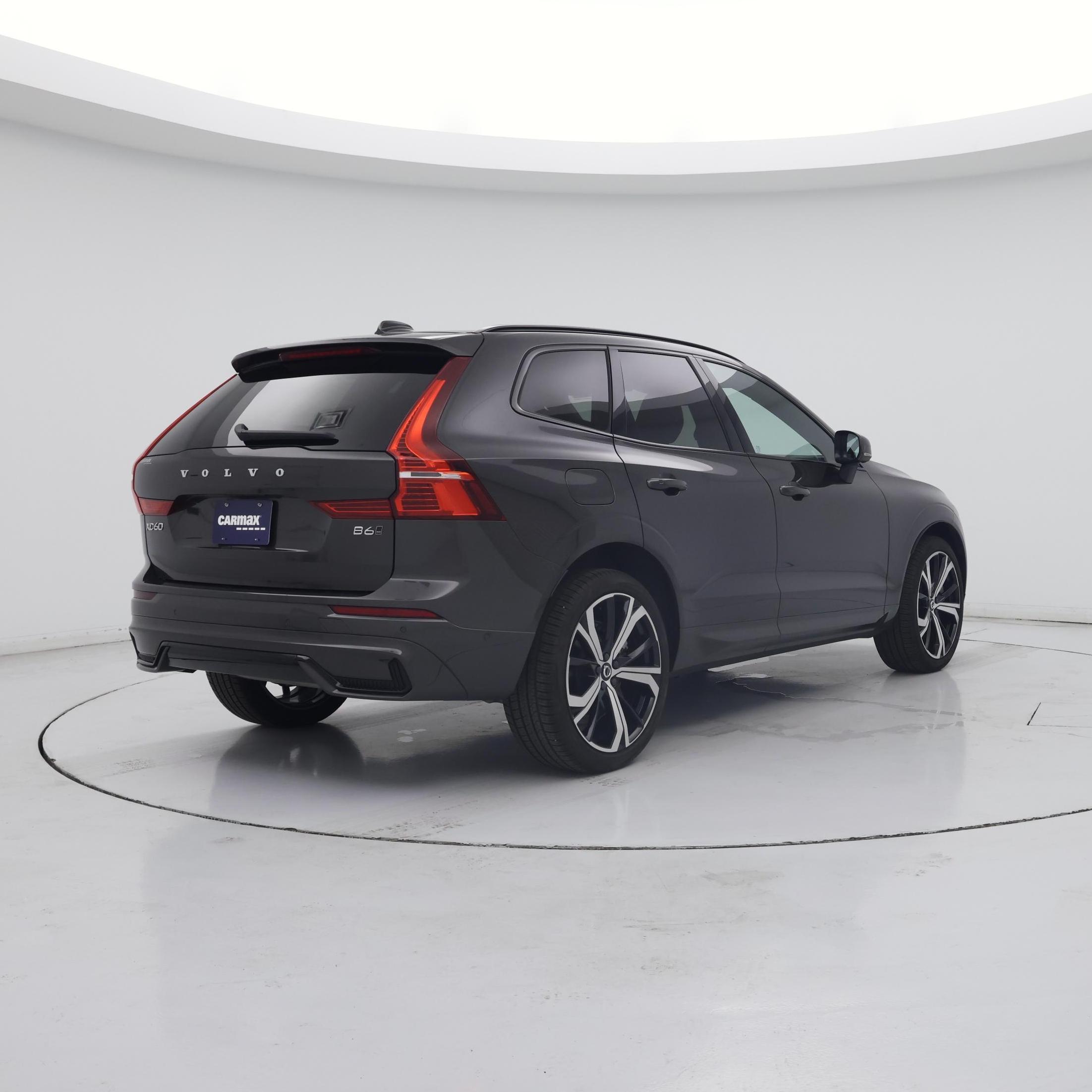 Thumbnail: 2022 Volvo XC60 - 8