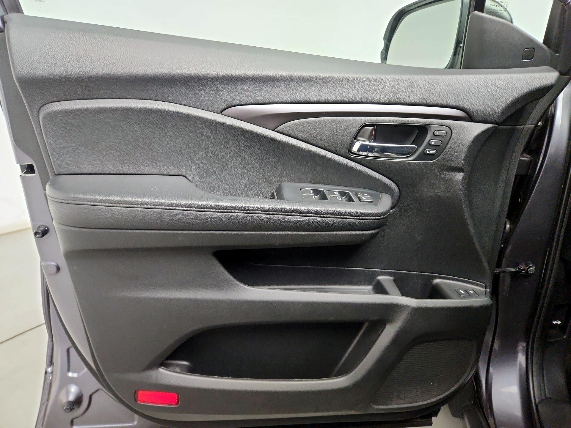 Thumbnail: 2022 Honda Pilot - 12
