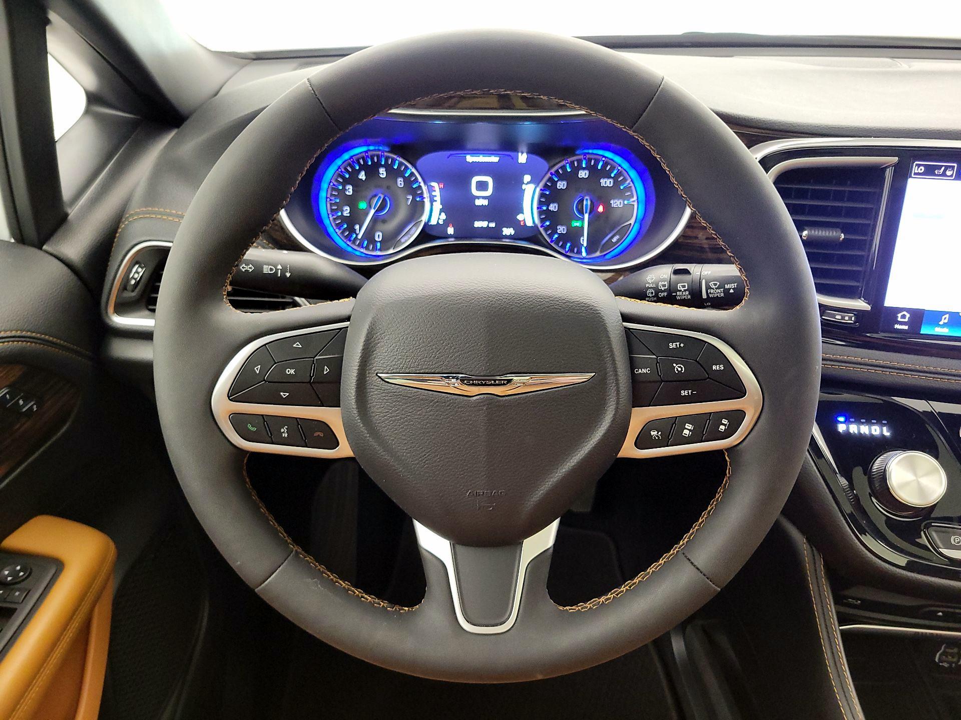 Thumbnail: 2023 Chrysler Pacifica - 10