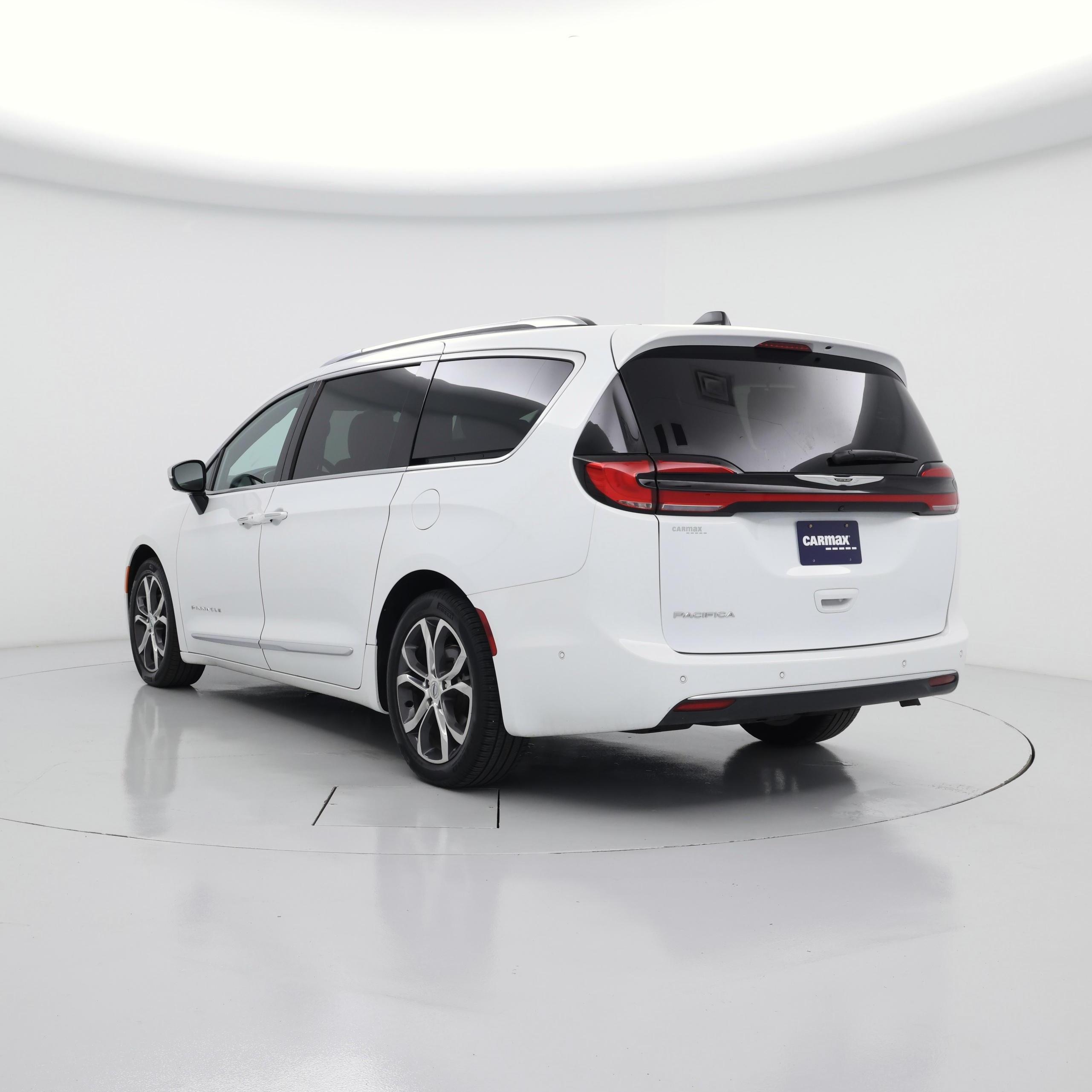 Thumbnail: 2023 Chrysler Pacifica - 2