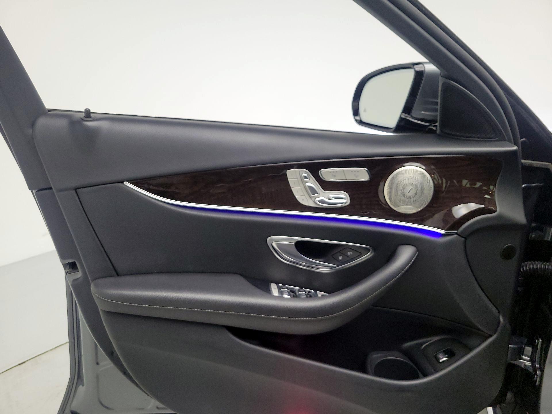 Thumbnail: 2021 Mercedes-Benz E-Class - 12