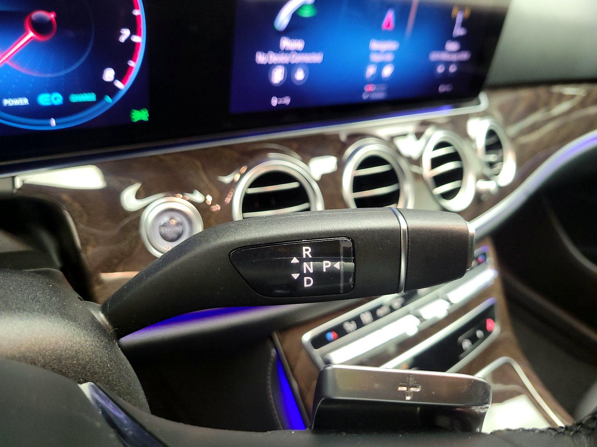 Thumbnail: 2021 Mercedes-Benz E-Class - 16