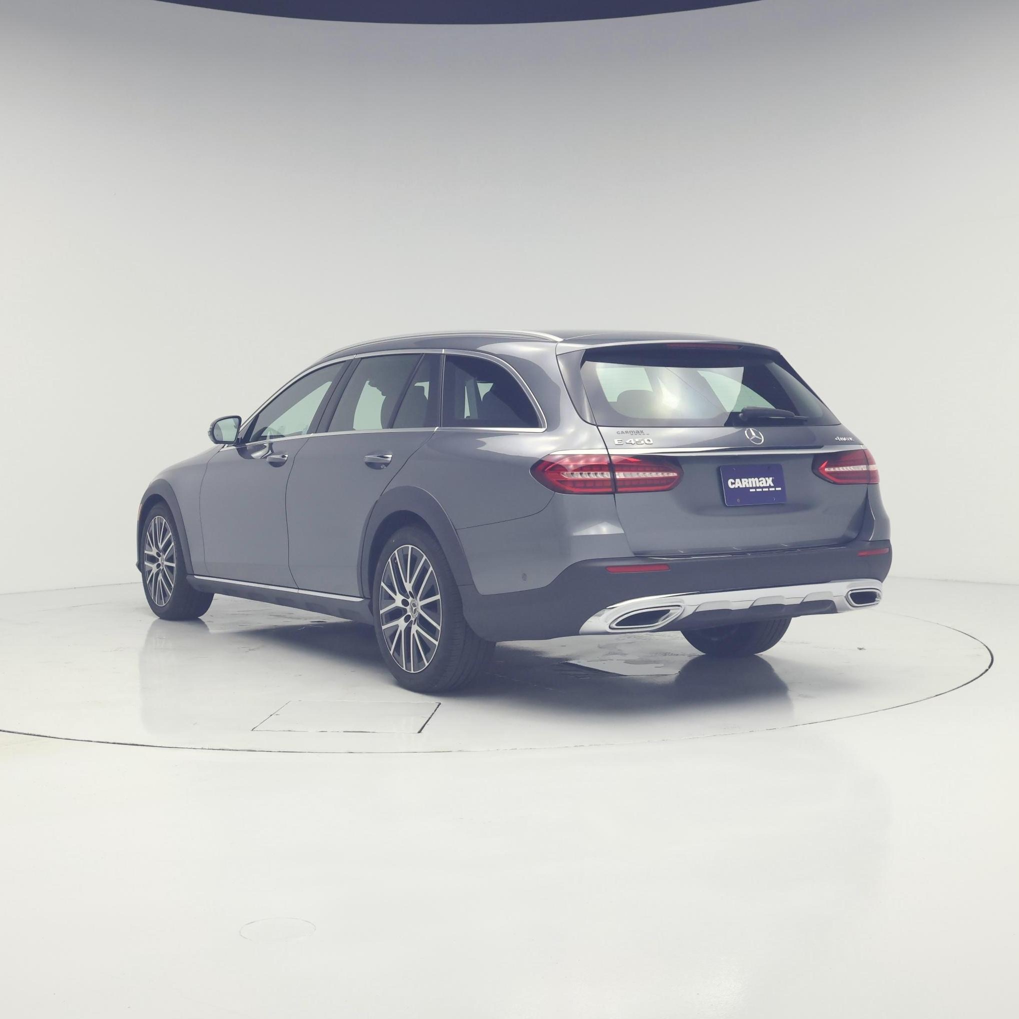 Thumbnail: 2021 Mercedes-Benz E-Class - 2