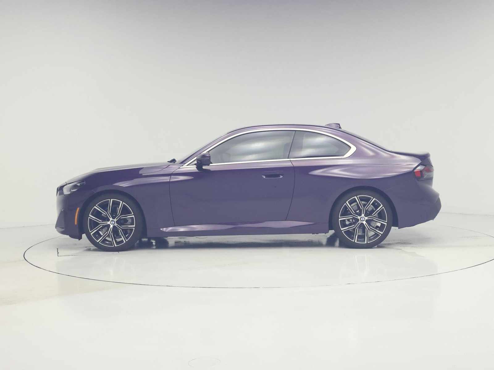 2022 BMW 2 Series 230i - Photo 4