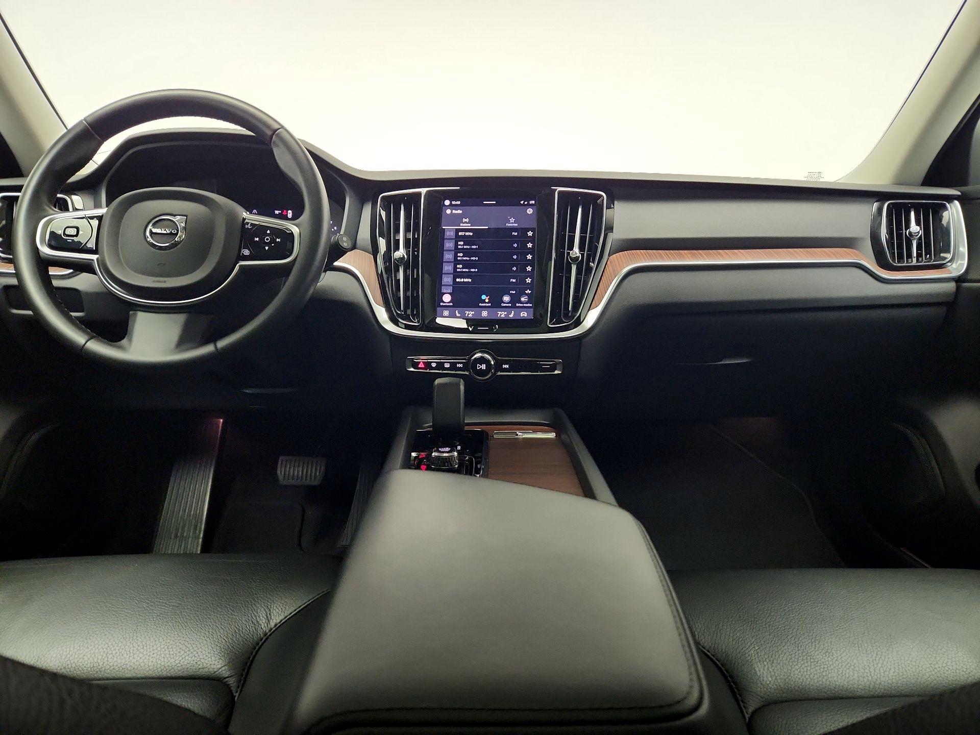 Thumbnail: 2024 Volvo S60 - 9