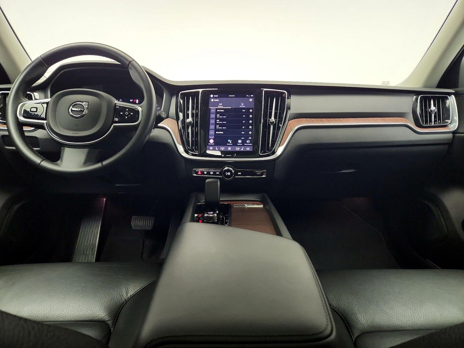 2024 Volvo V60 Cross Country Plus - Photo 10