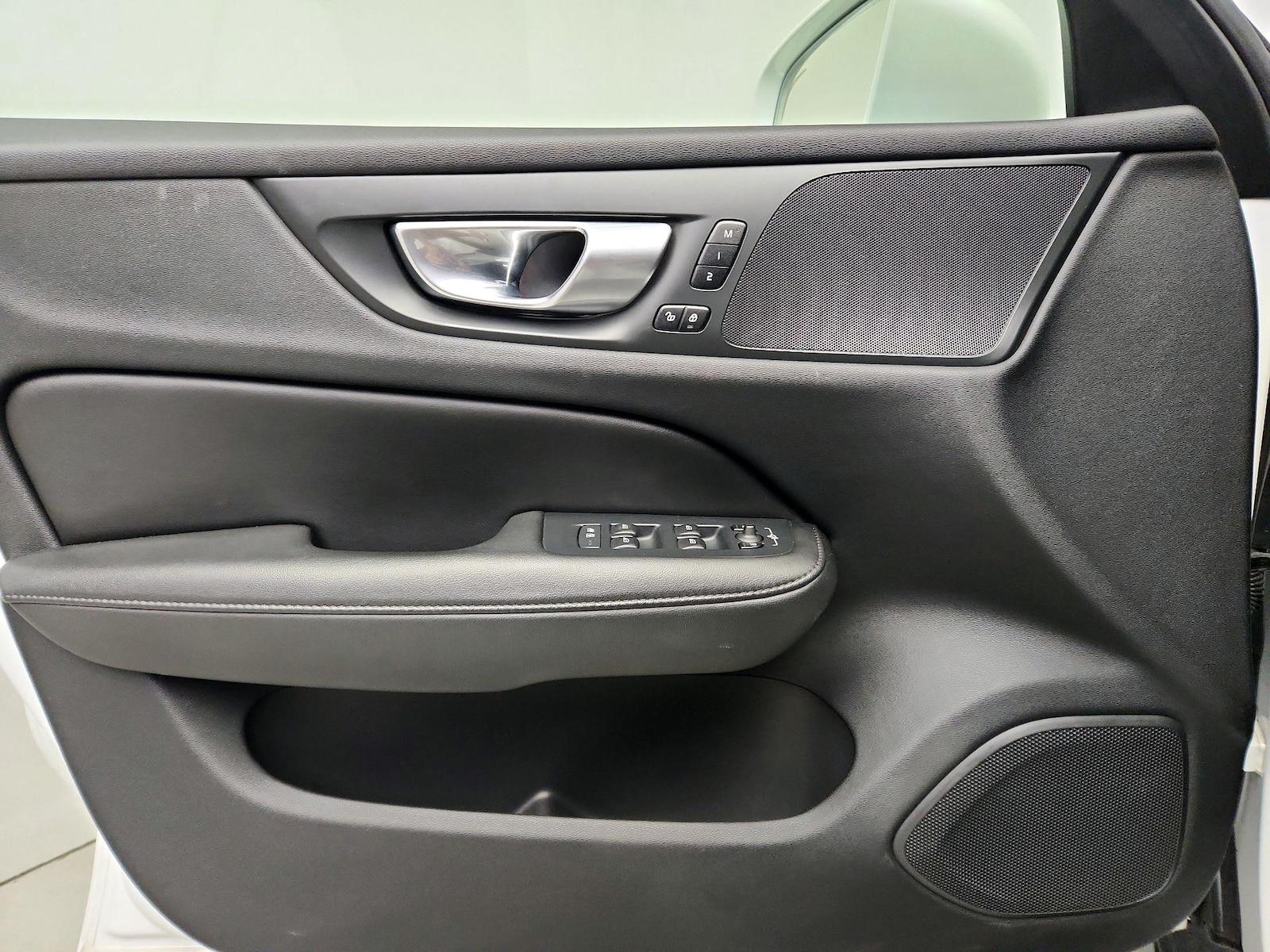2024 Volvo V60 Cross Country Plus - Photo 13