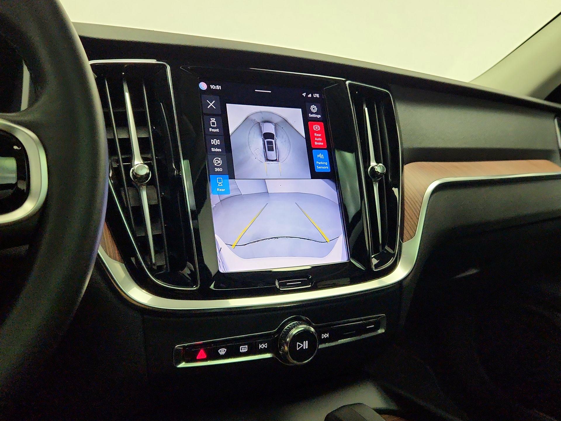 Thumbnail: 2024 Volvo S60 - 15
