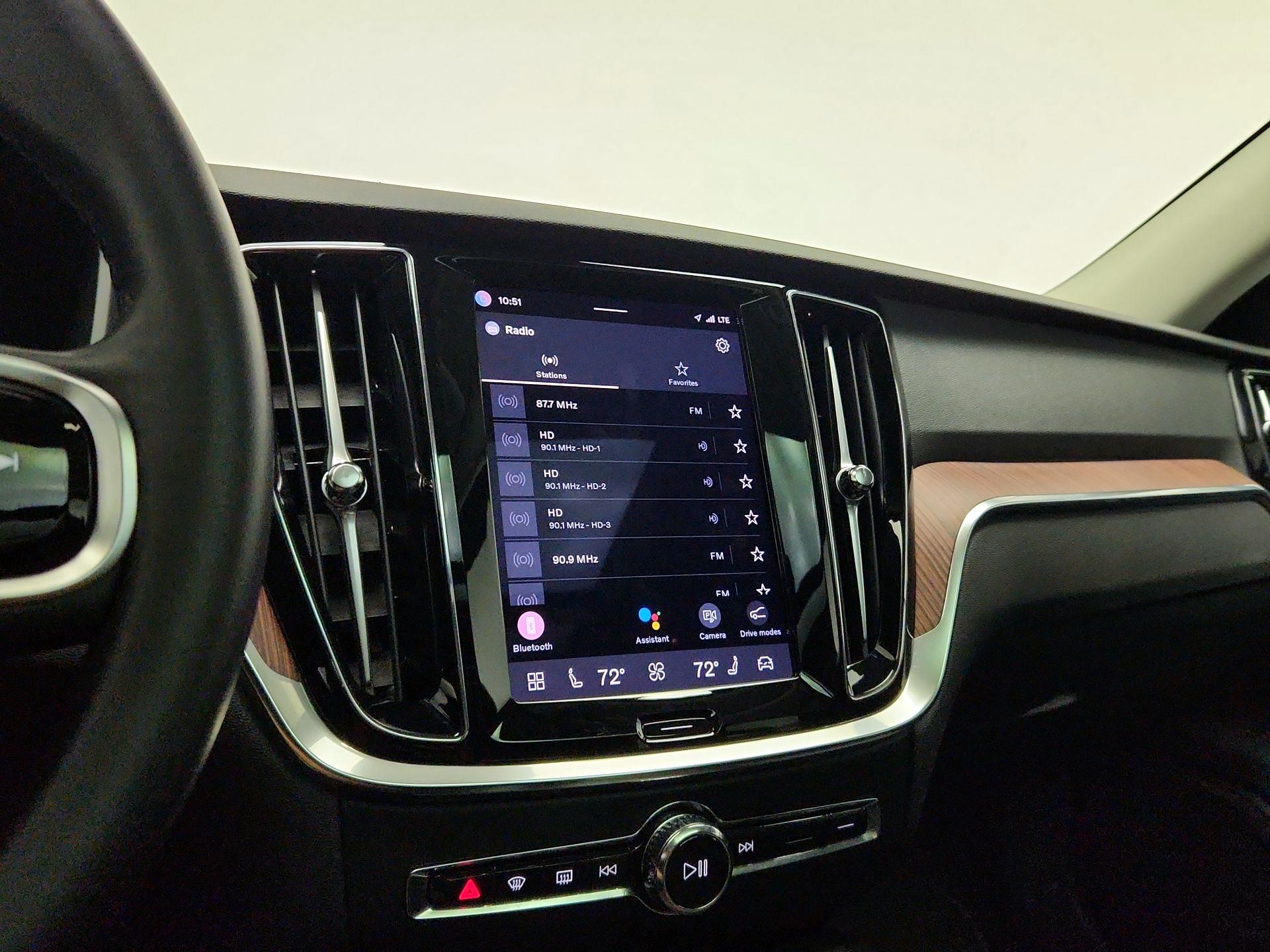 Thumbnail: 2024 Volvo S60 - 16