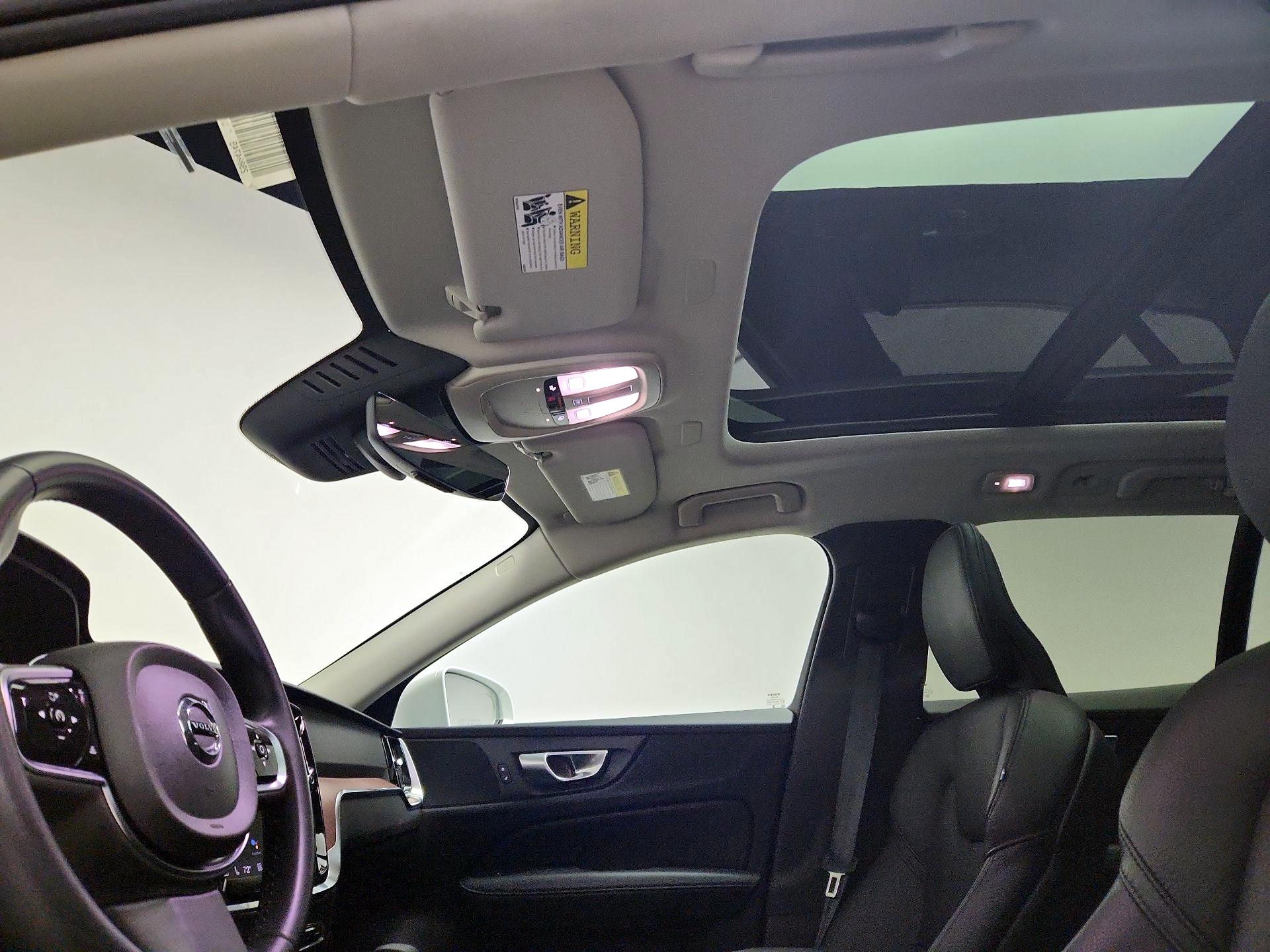 Thumbnail: 2024 Volvo S60 - 20