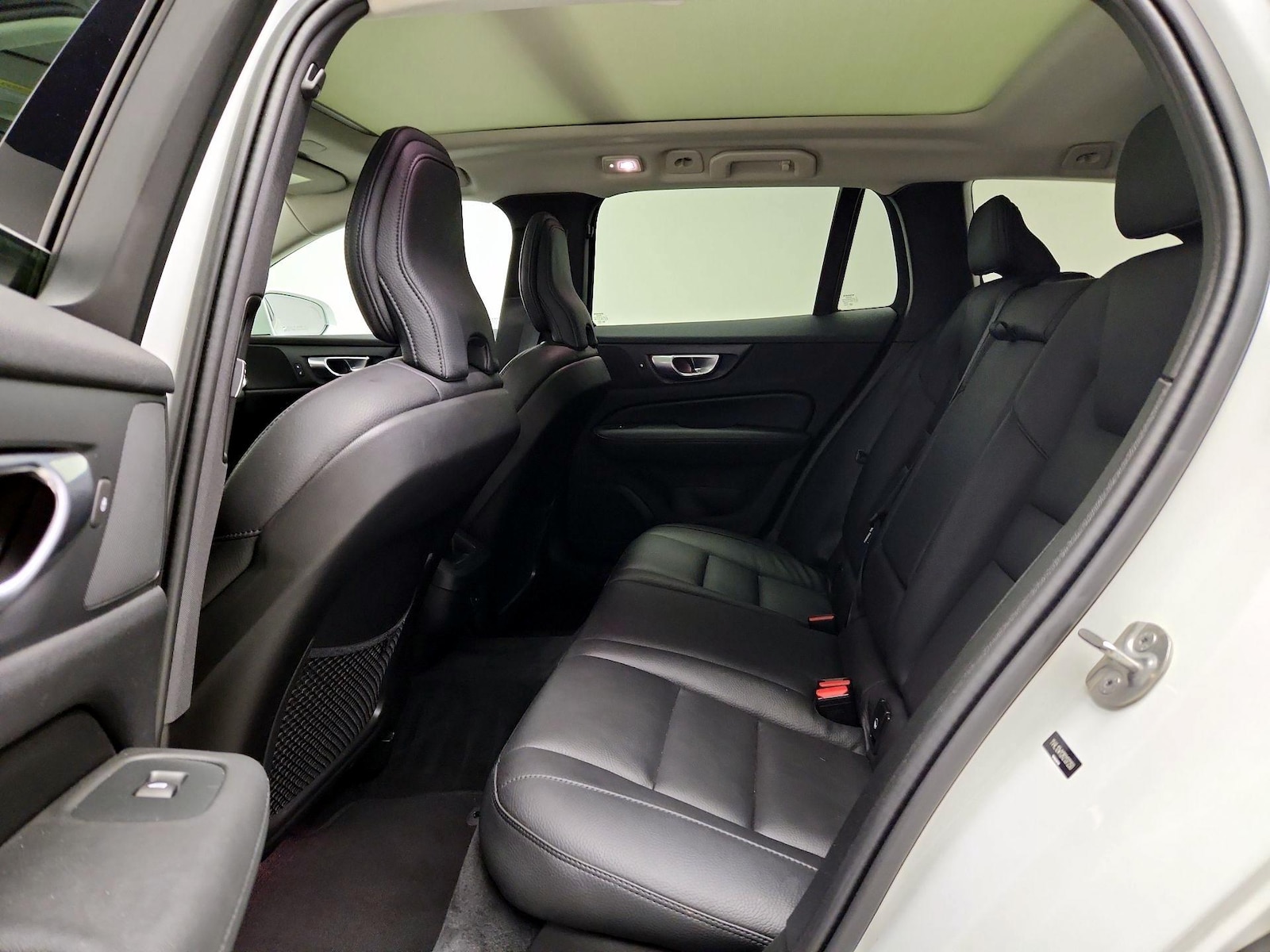 2024 Volvo V60 Cross Country Plus - Photo 22