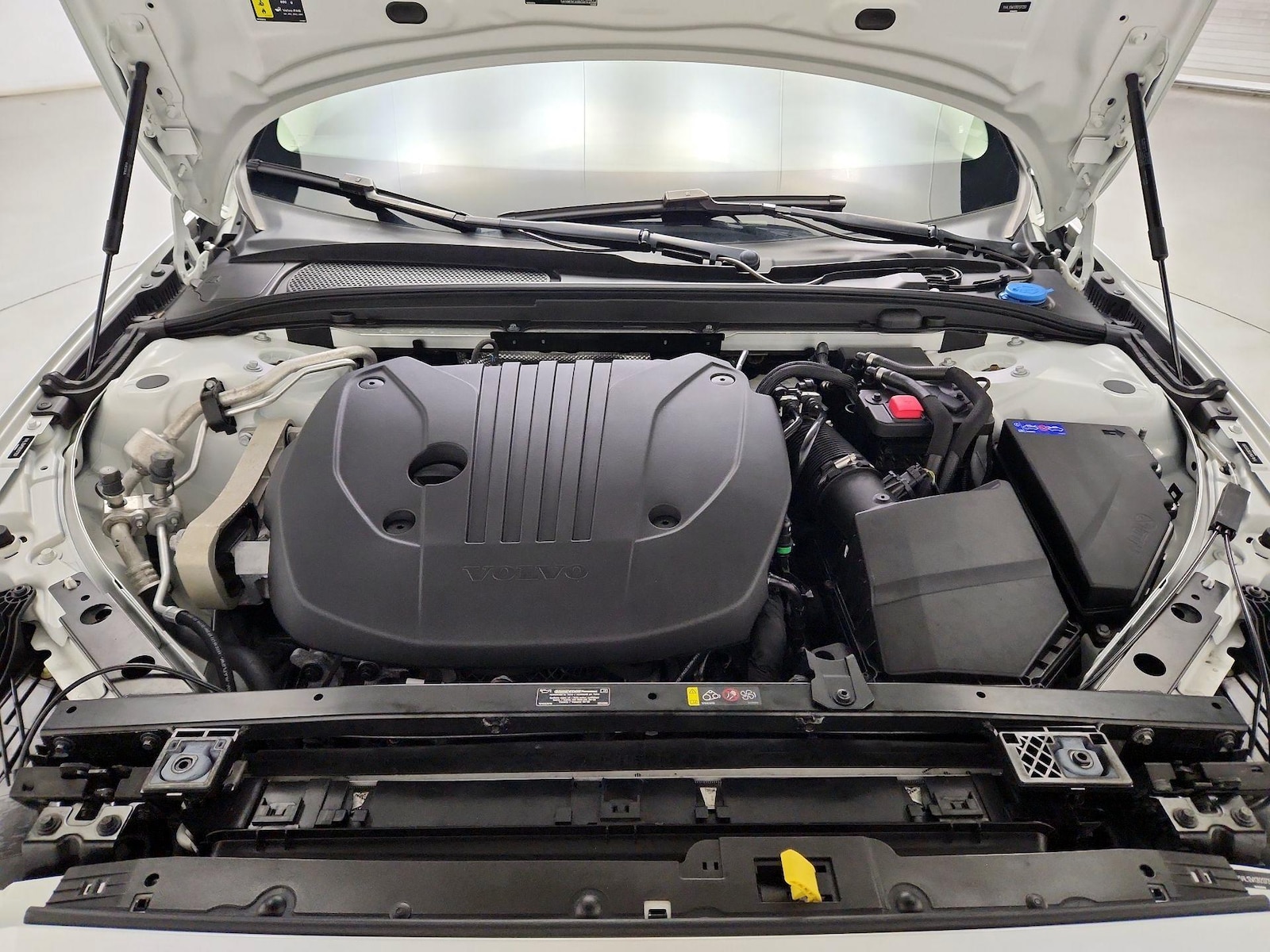 2024 Volvo V60 Cross Country Plus - Photo 24