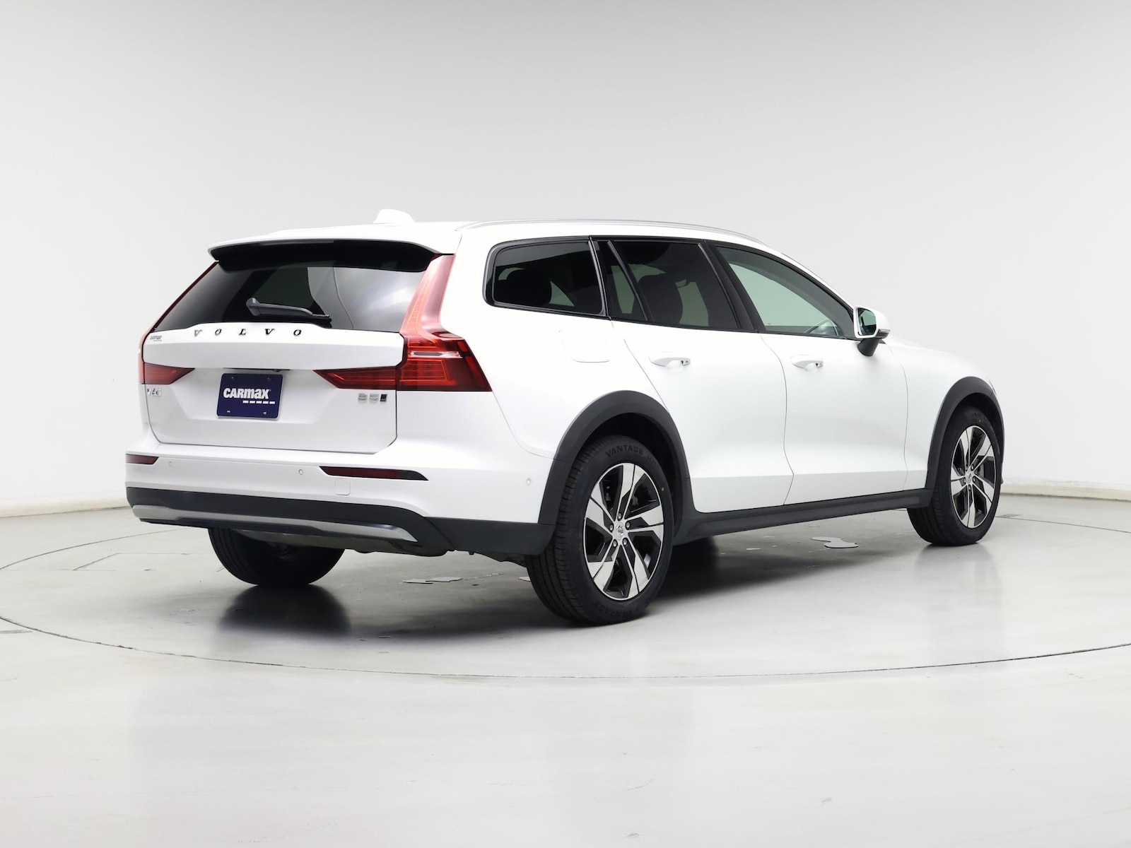 2024 Volvo V60 Cross Country Plus - Photo 9