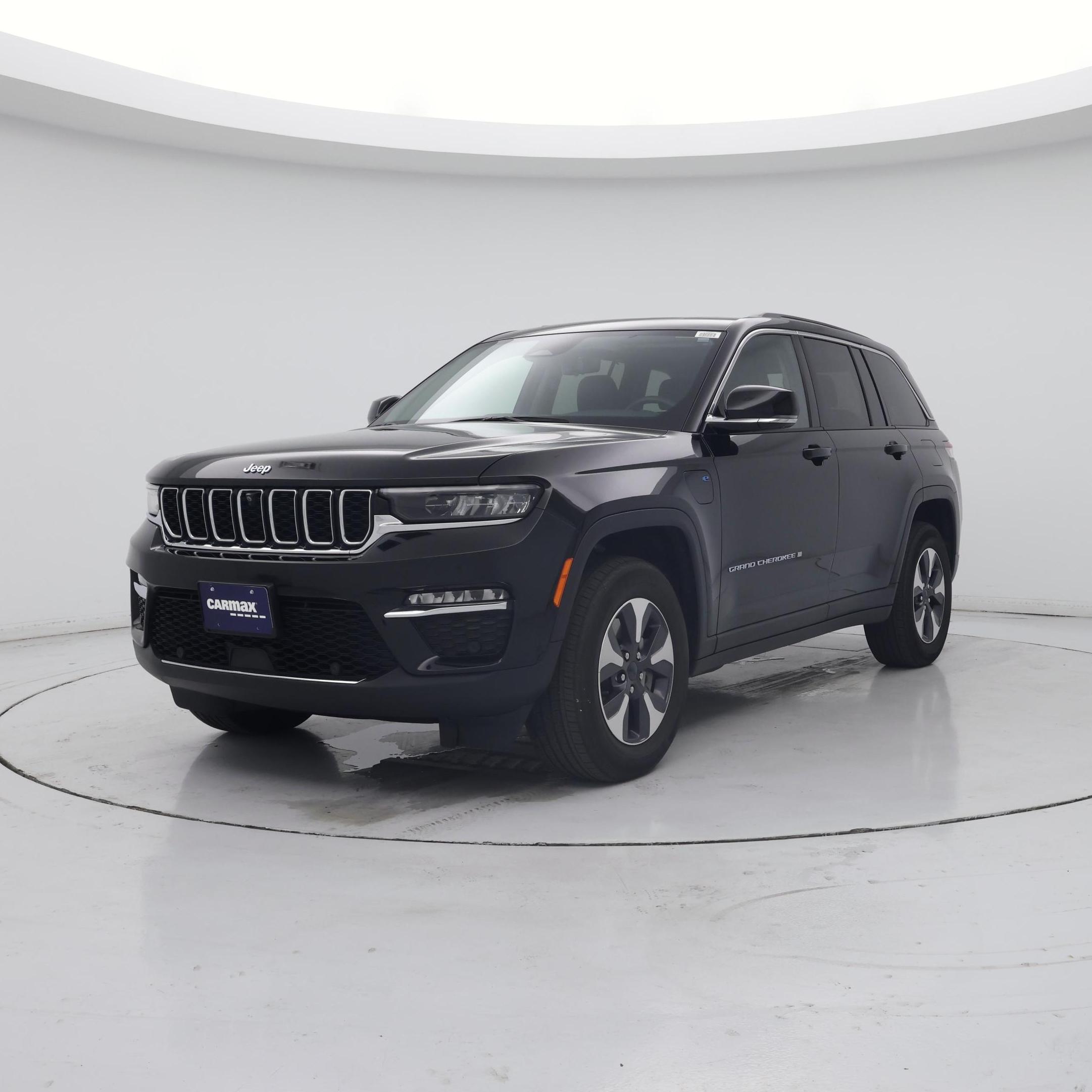 Thumbnail: 2022 Jeep Grand Cherokee - 4