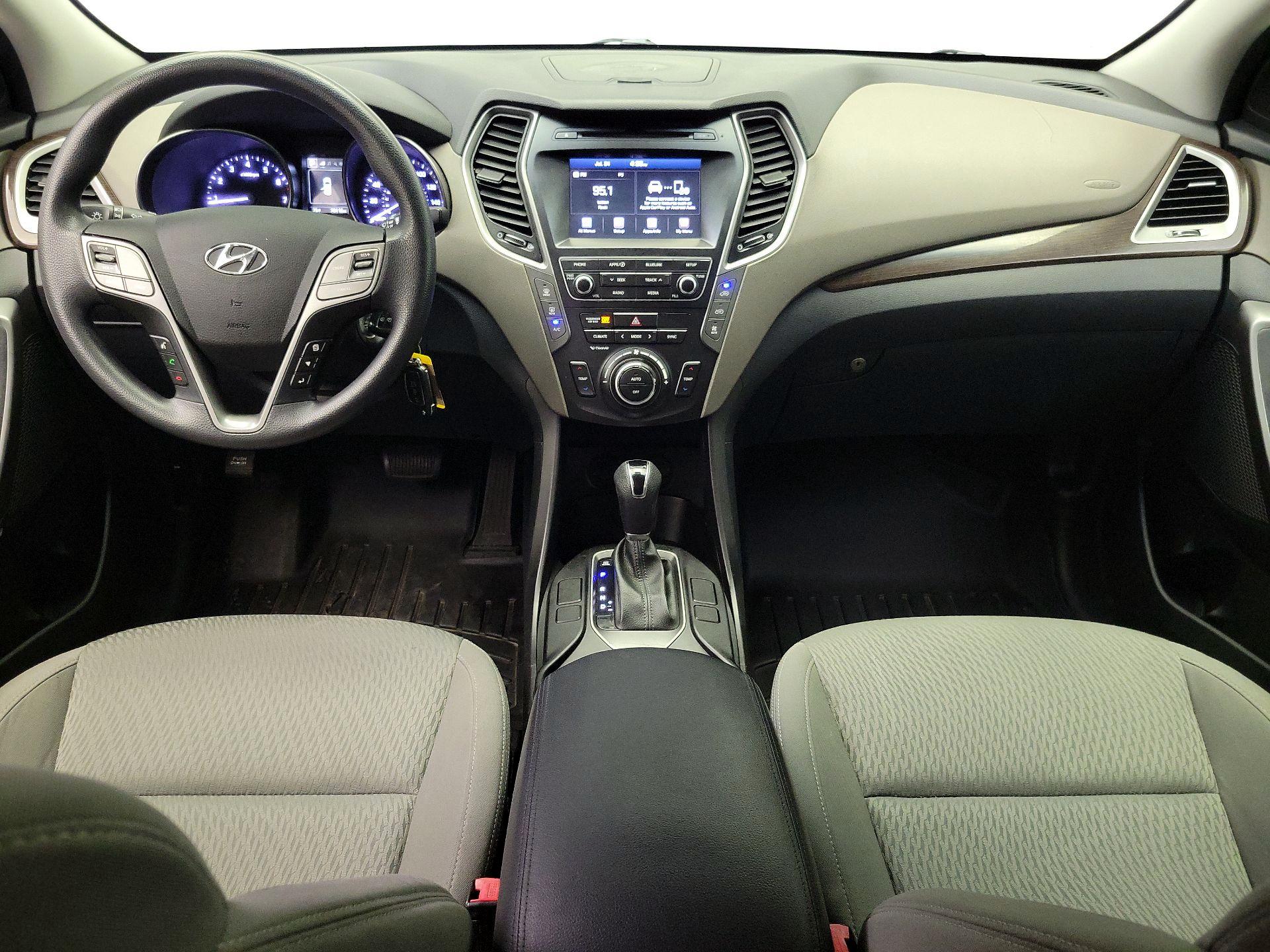Thumbnail: 2017 Hyundai Santa Fe - 9