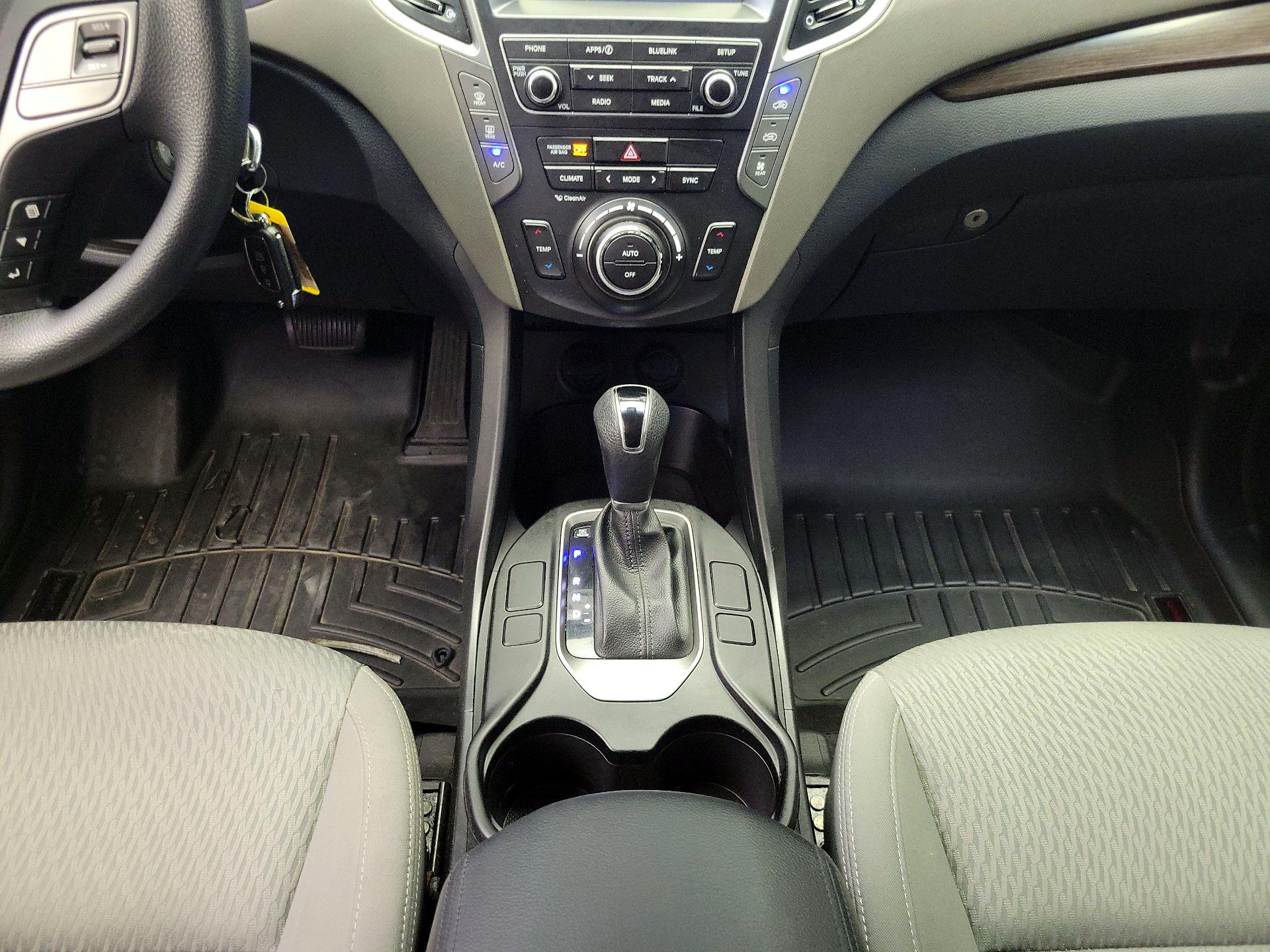 Thumbnail: 2017 Hyundai Santa Fe - 17