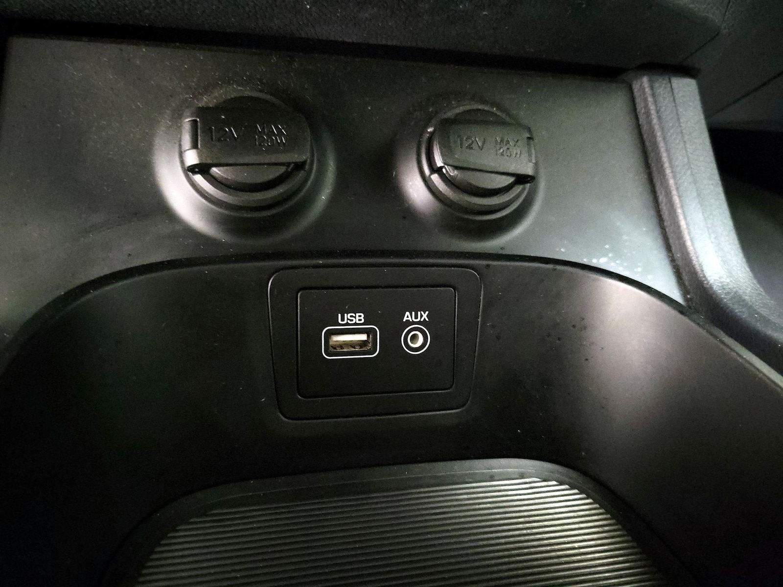 2017 Hyundai Santa Fe SE - Photo 19