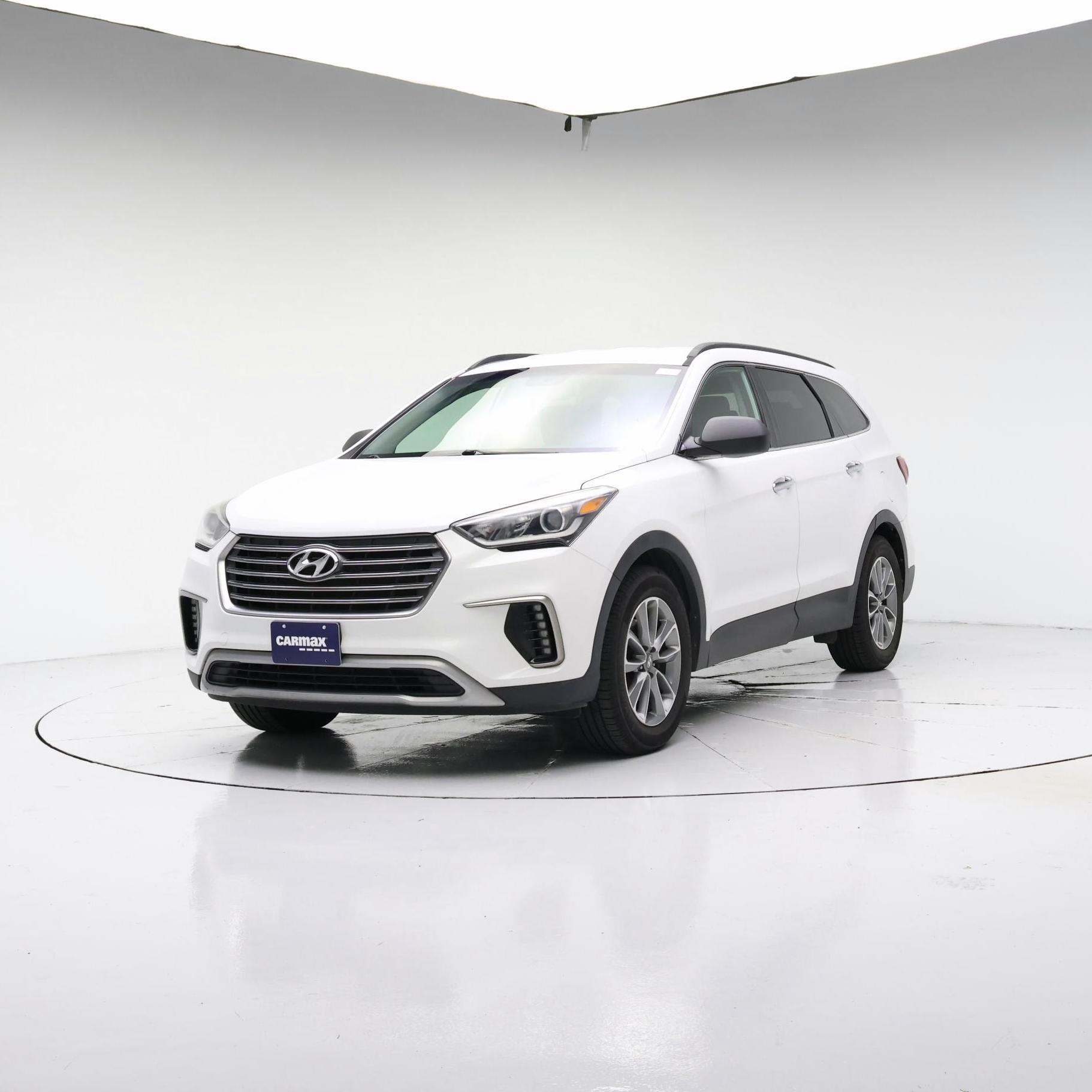 Thumbnail: 2017 Hyundai Santa Fe - 4
